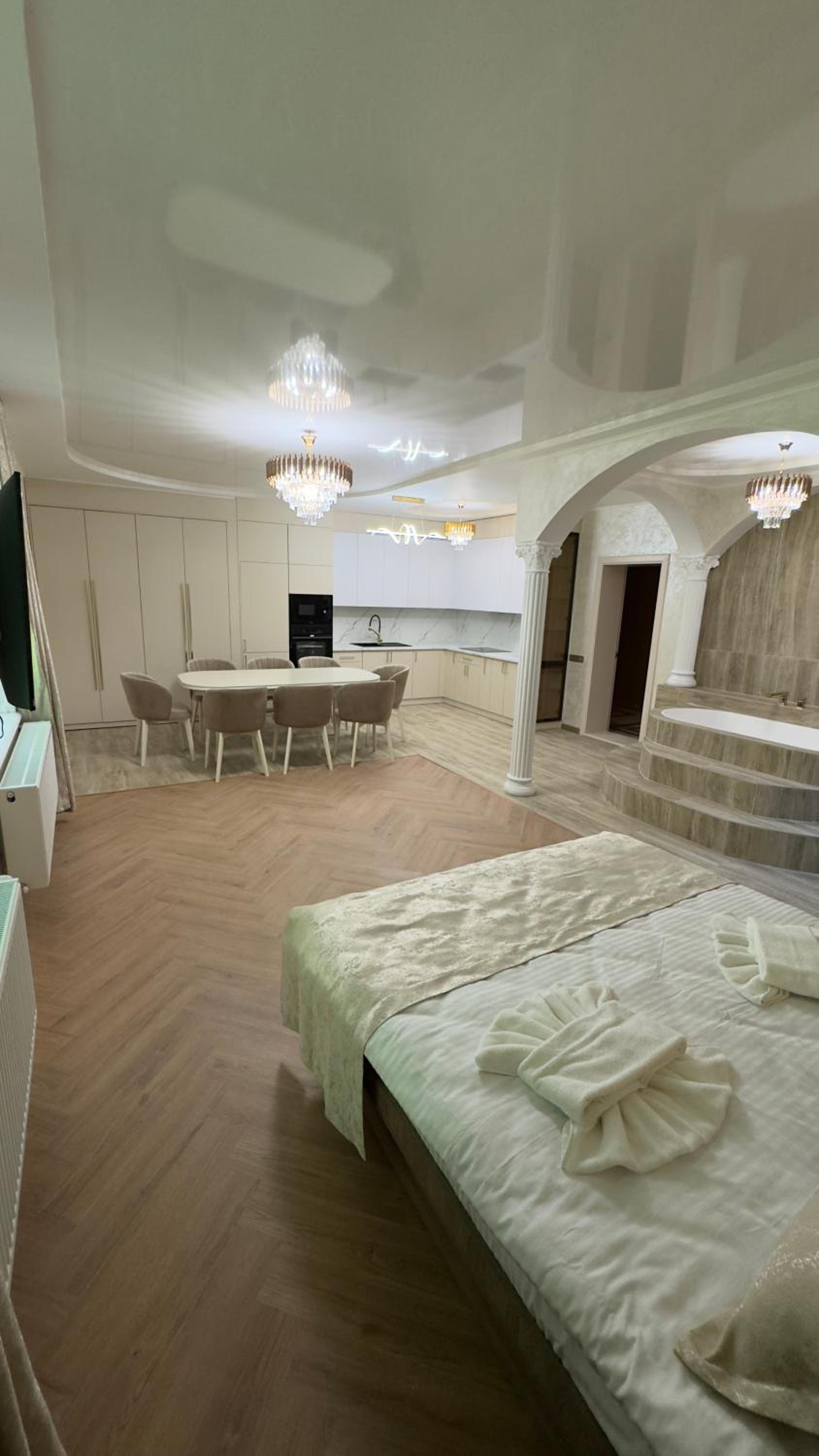 Studio Apartment with One Double Bed photo 3