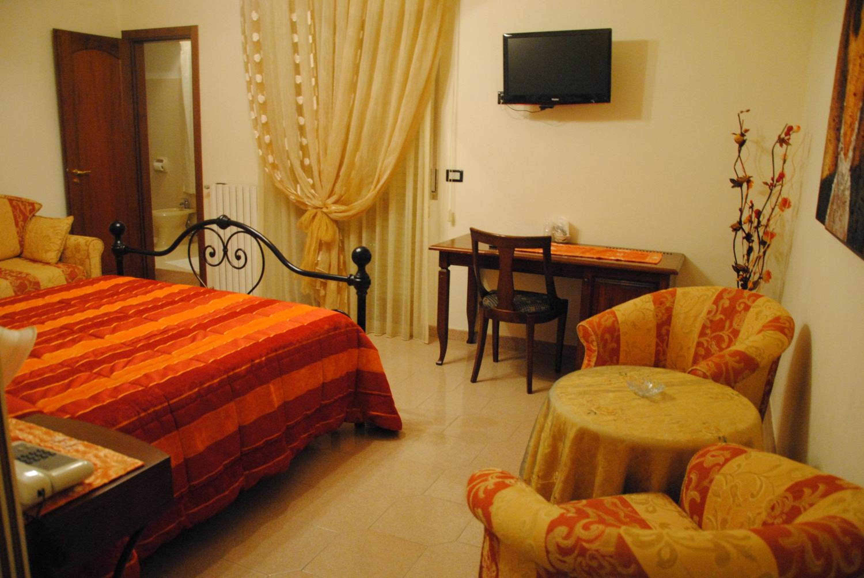 Double Room photo 3