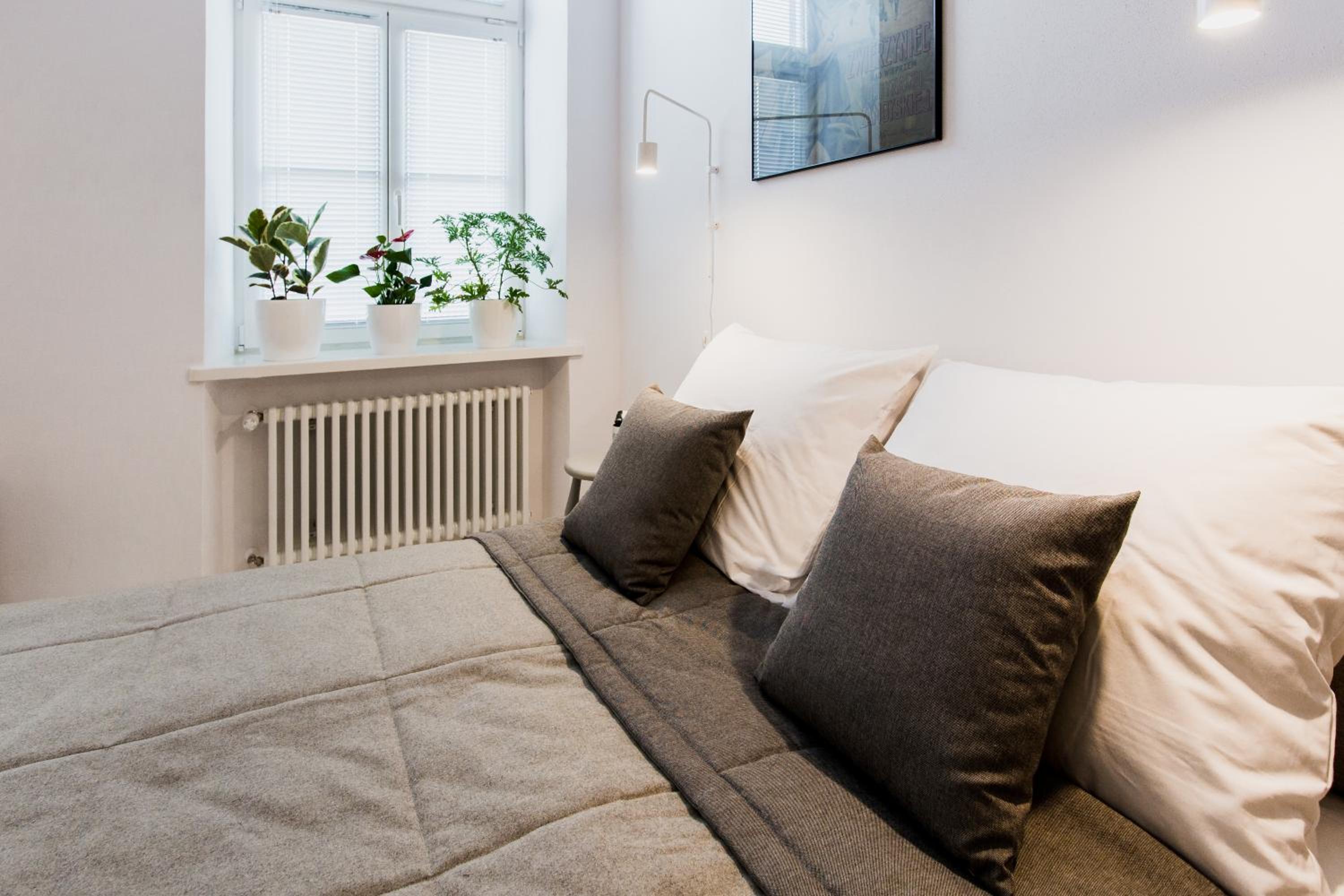Studio Apartment with City View - Photo 6