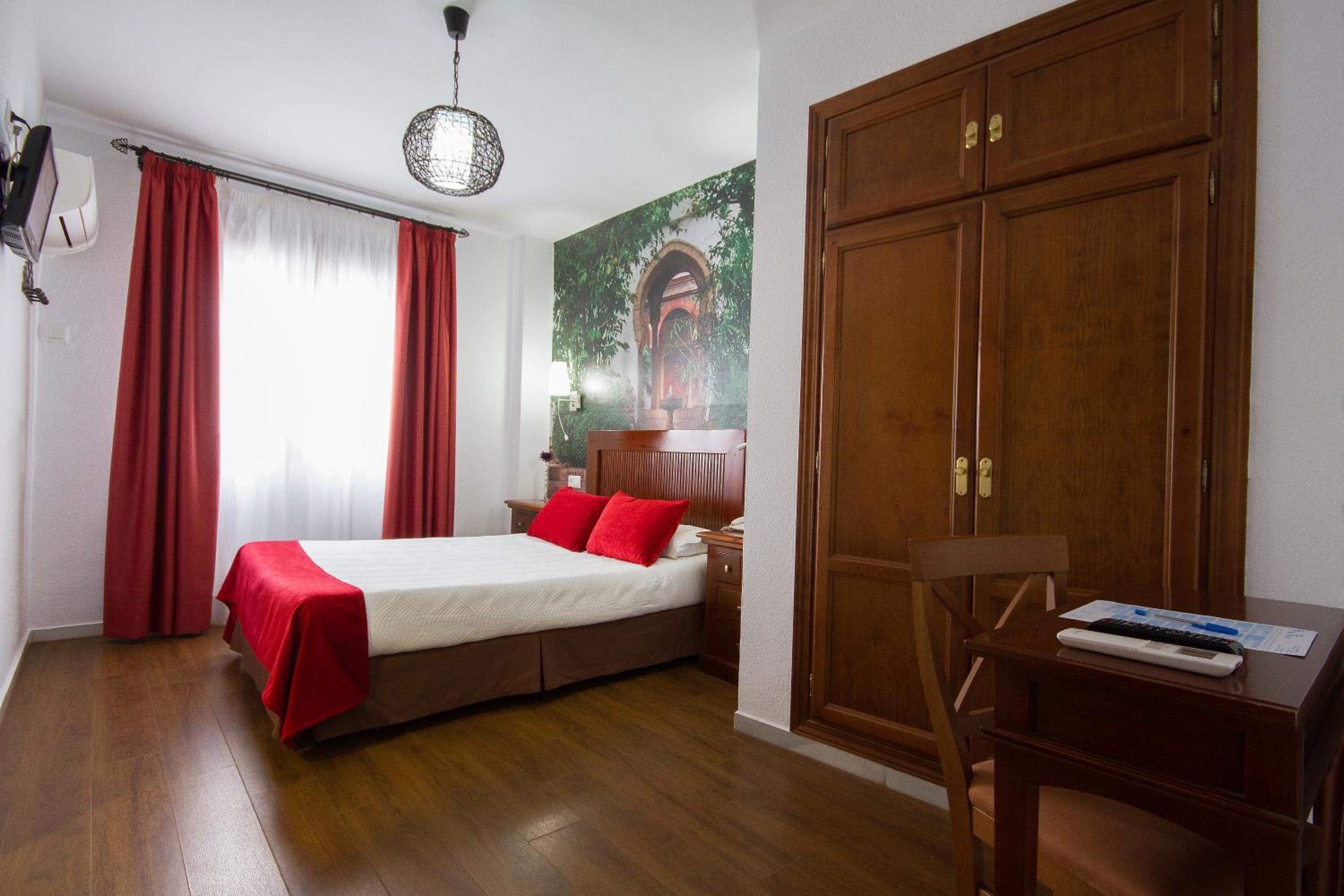 Habitación Doble Básica Habitación Doble Básica