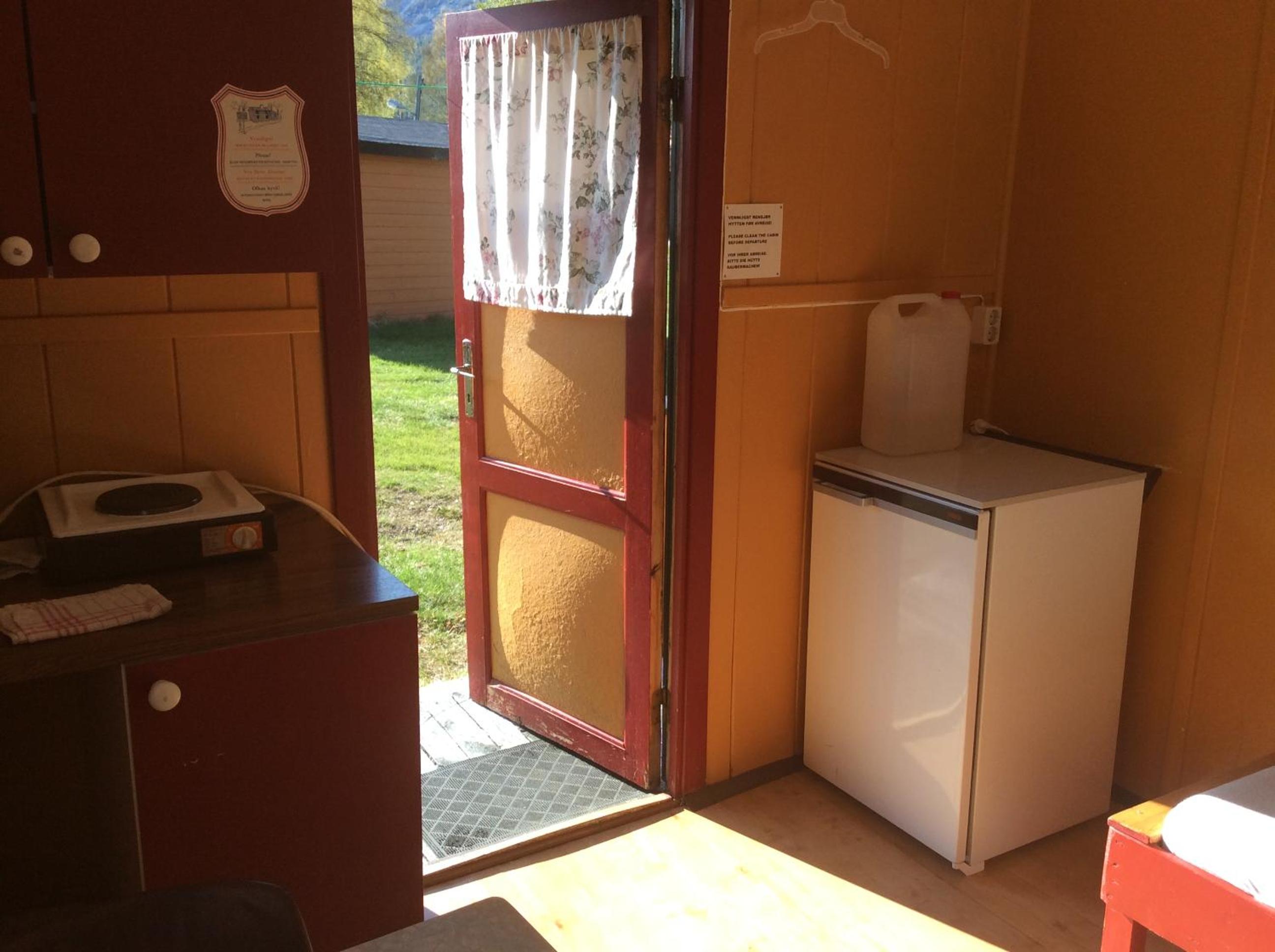 Budget Cottage with Shared Bathroom photo 3