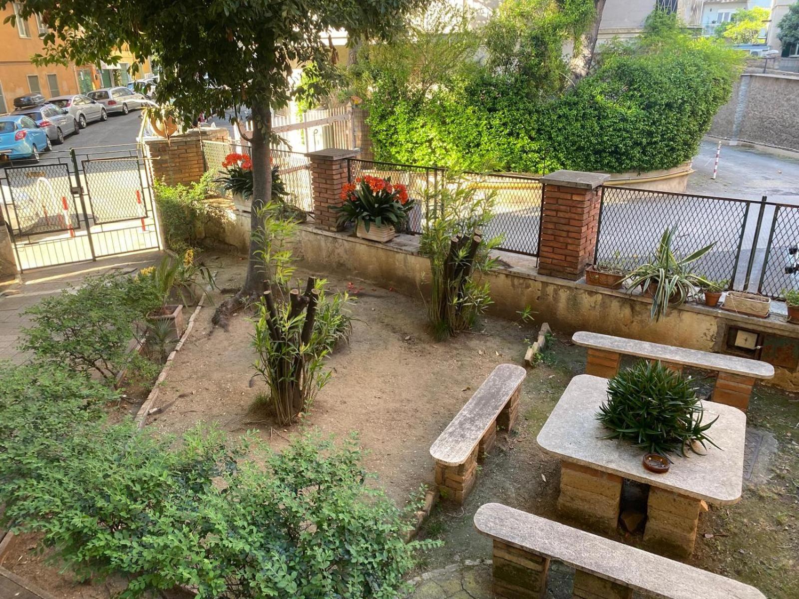 Deluxe One-Bedroom Apartment with Garden View