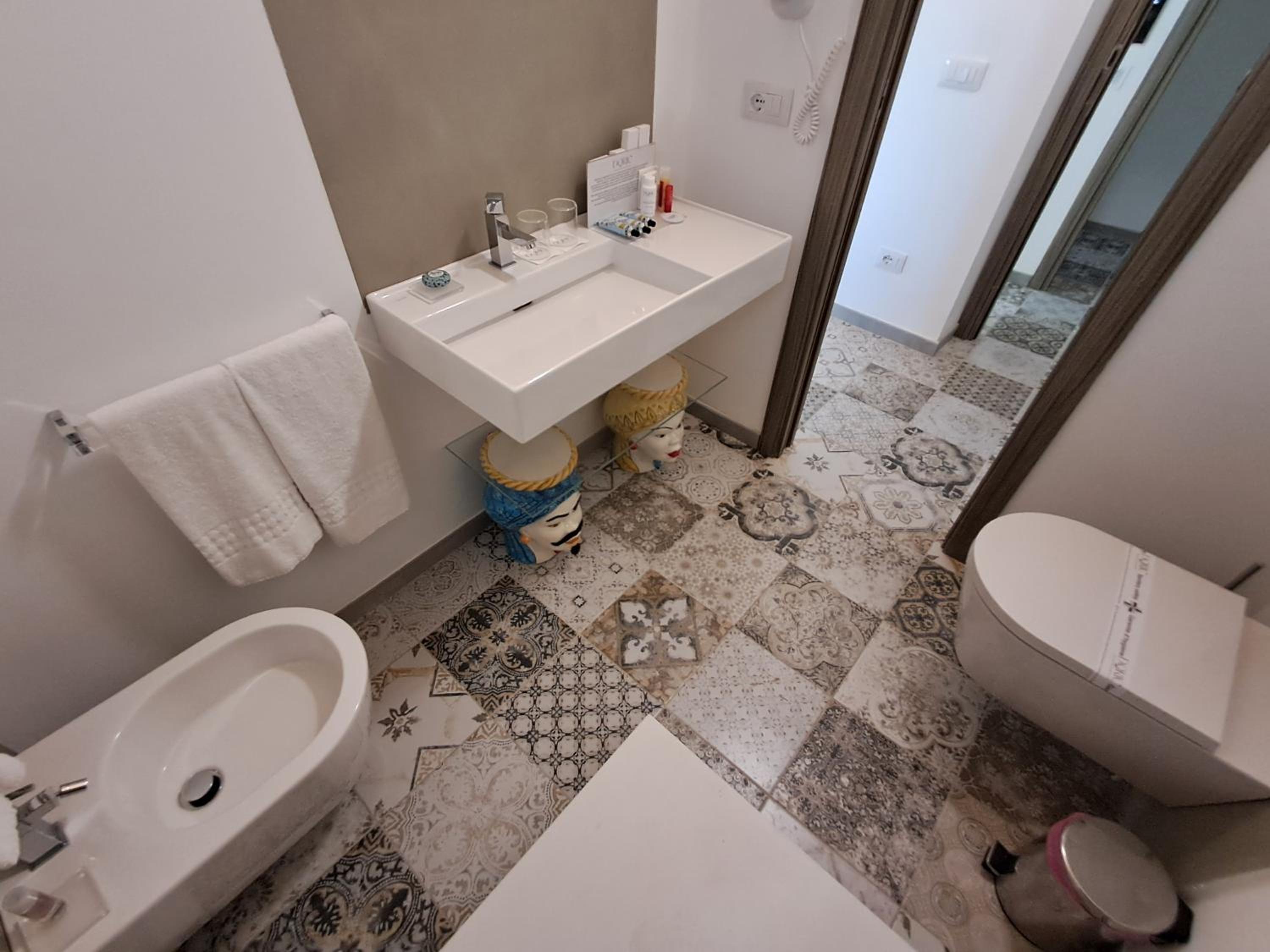 Villa photo 2