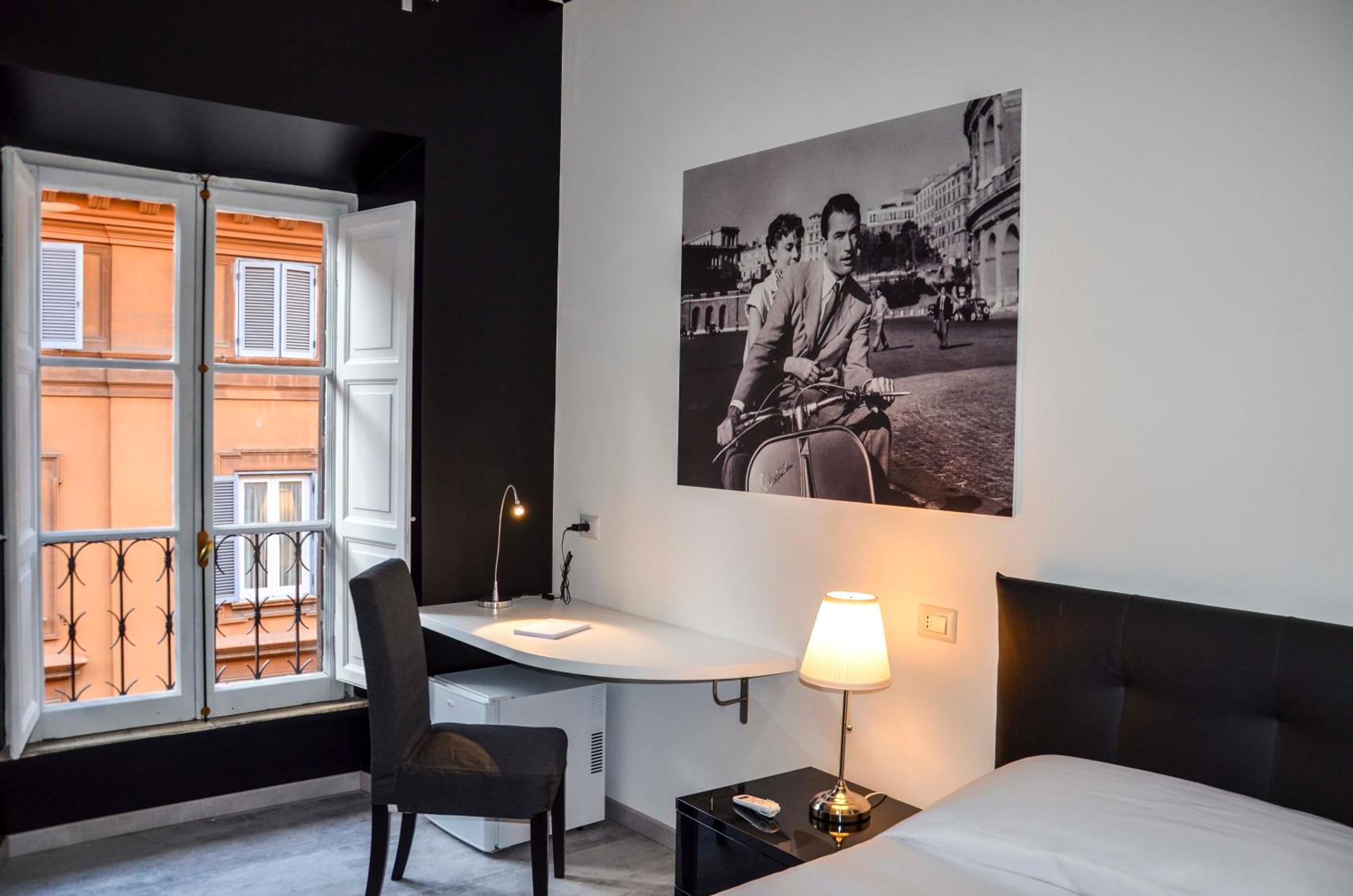 Standard Double Room photo 3