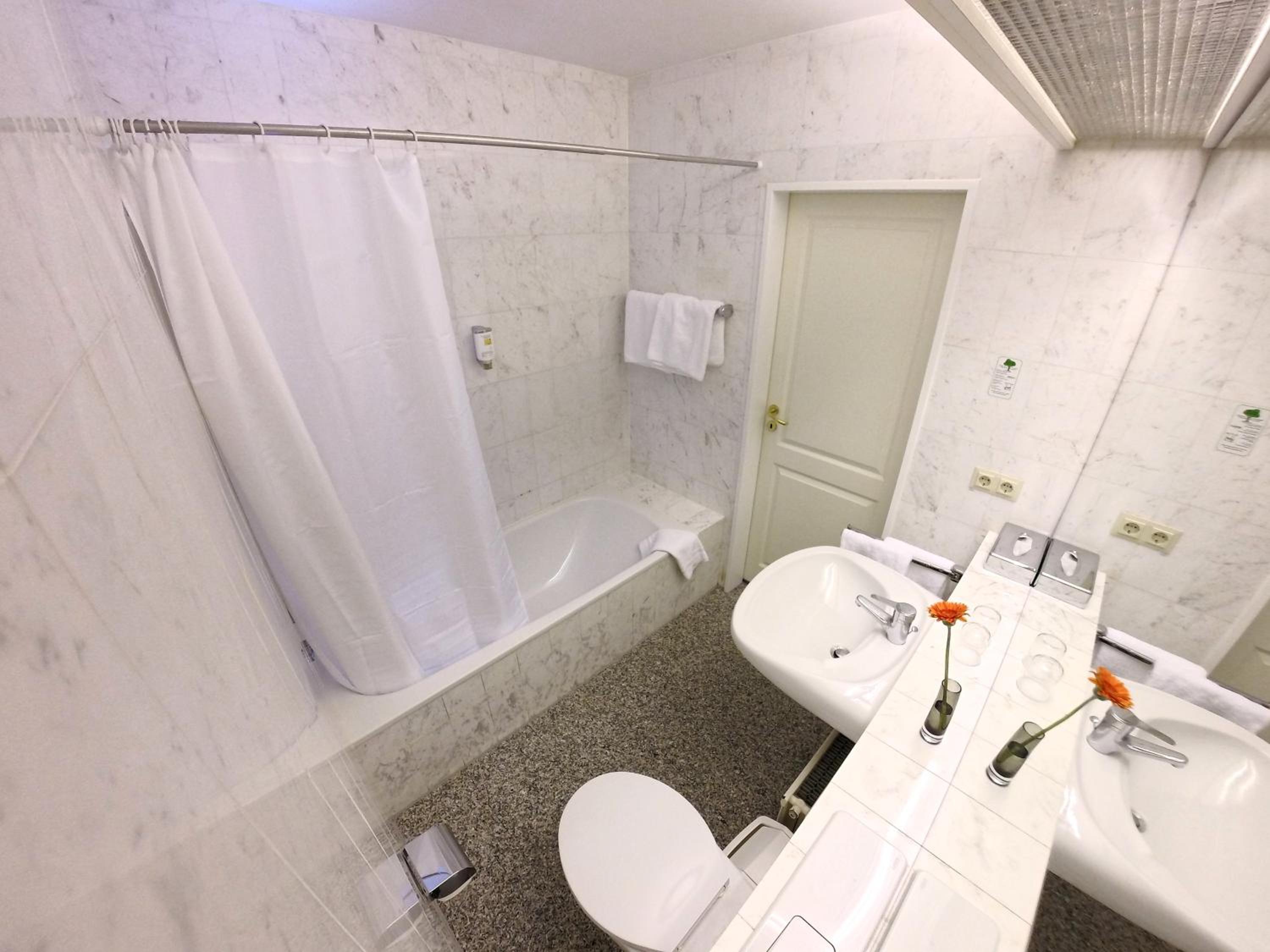Double Room - Photo 2
