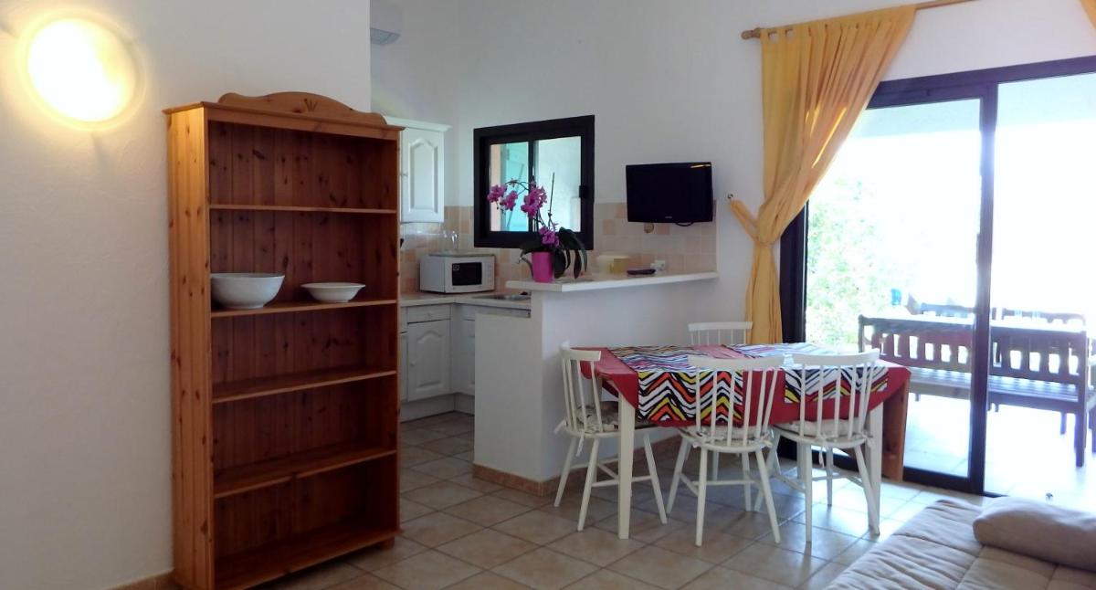 One-Bedroom Villa with Air Conditioning photo 2