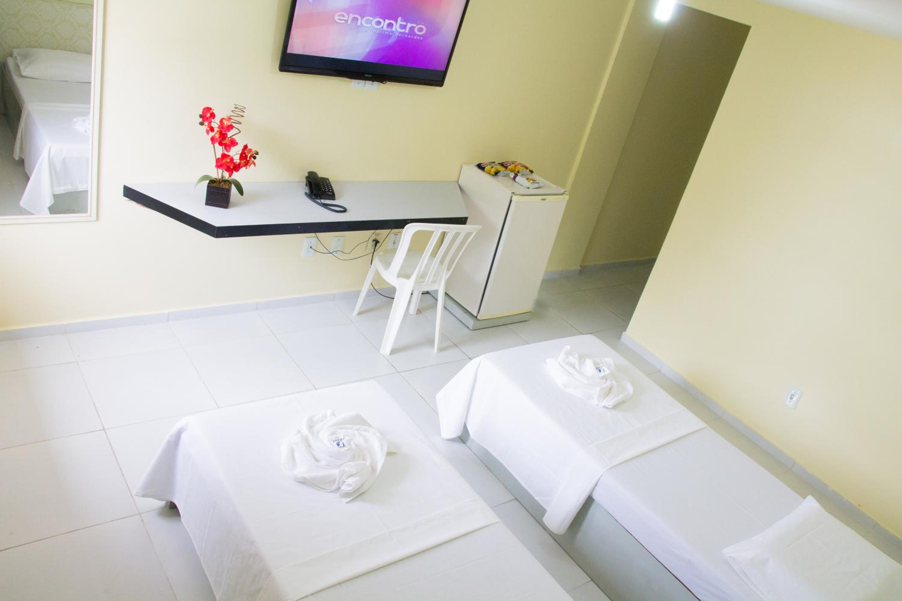 Suite - Photo 8