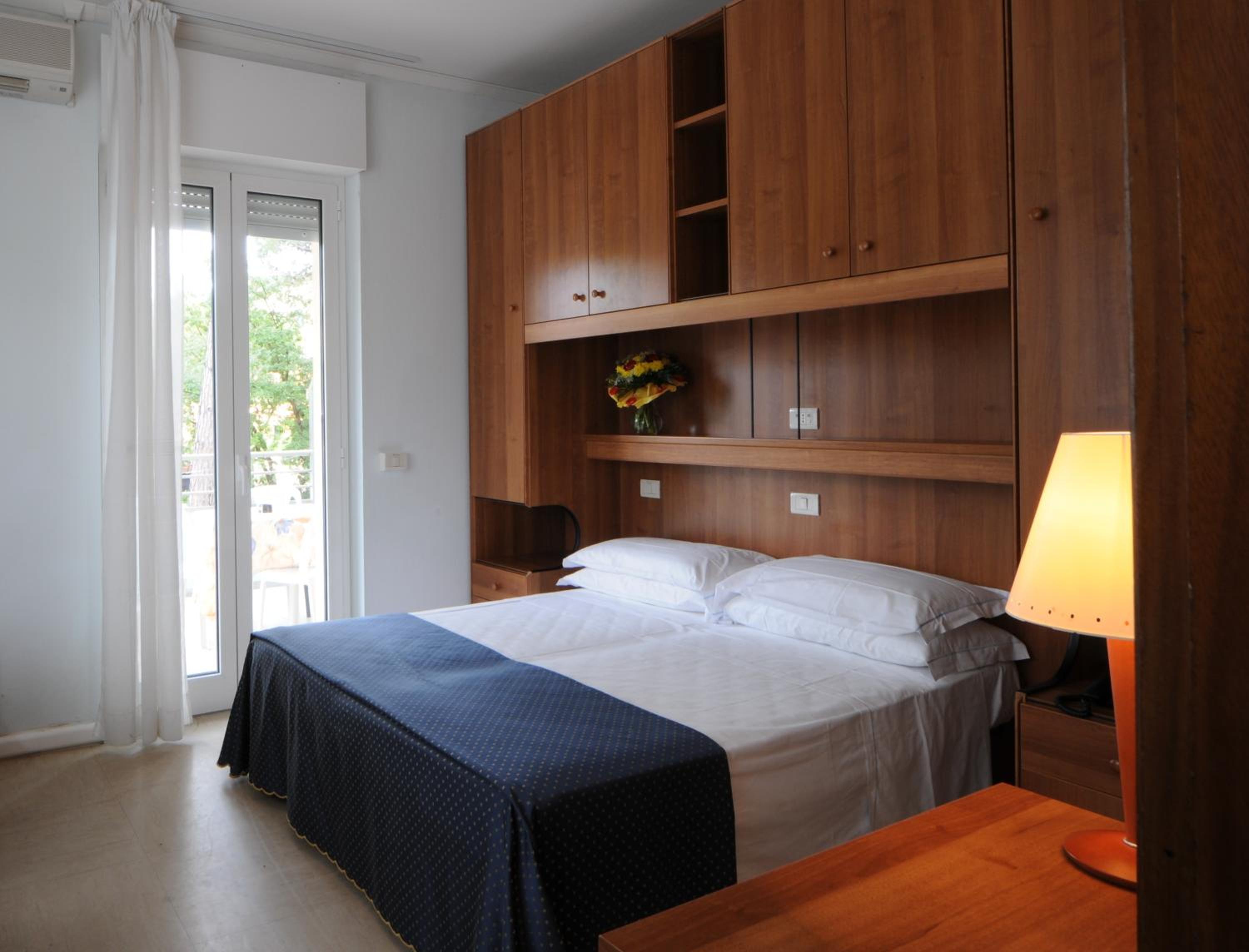 Double or Twin Room - Photo 3