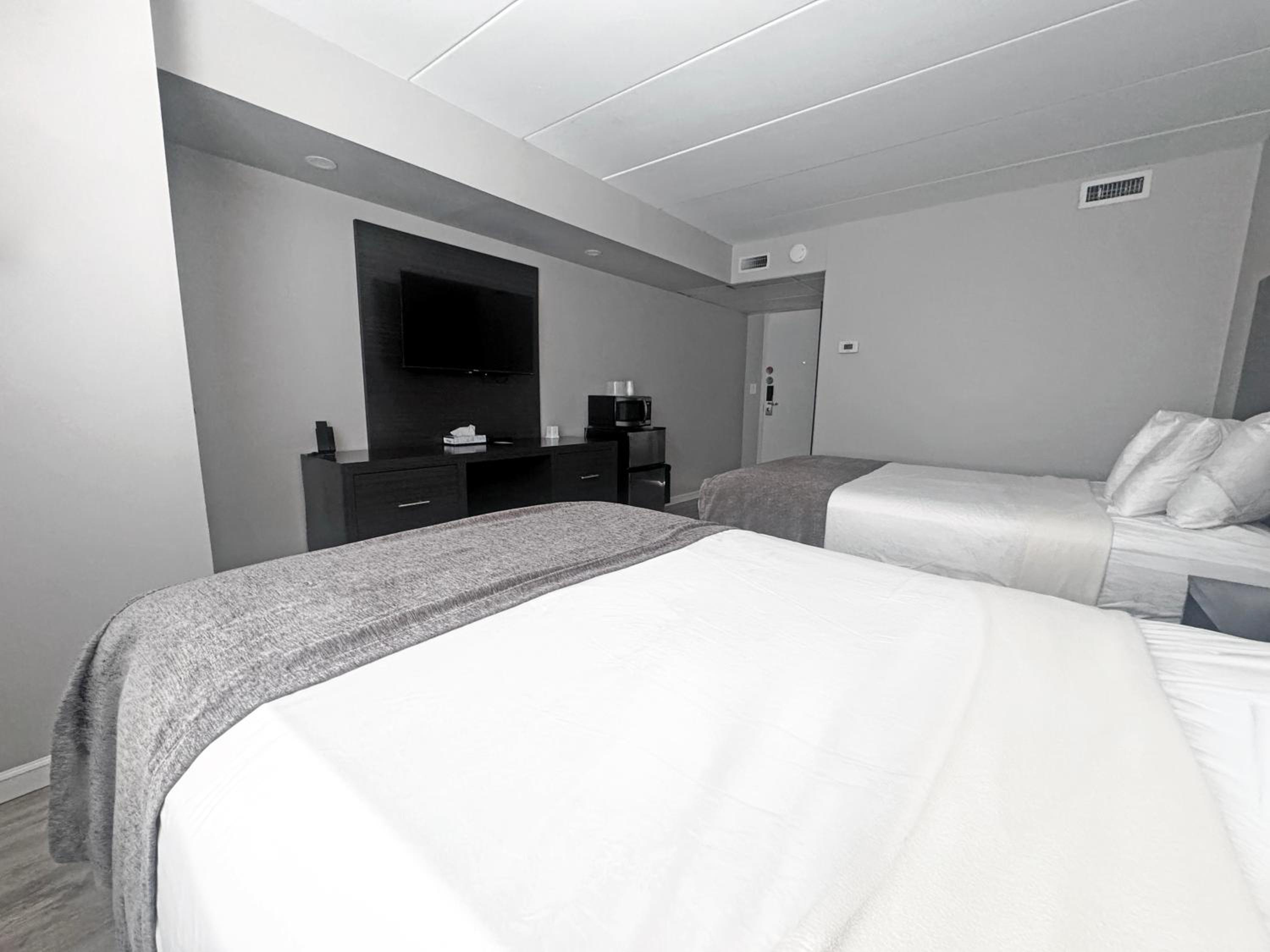 Budget Double Room photo 3