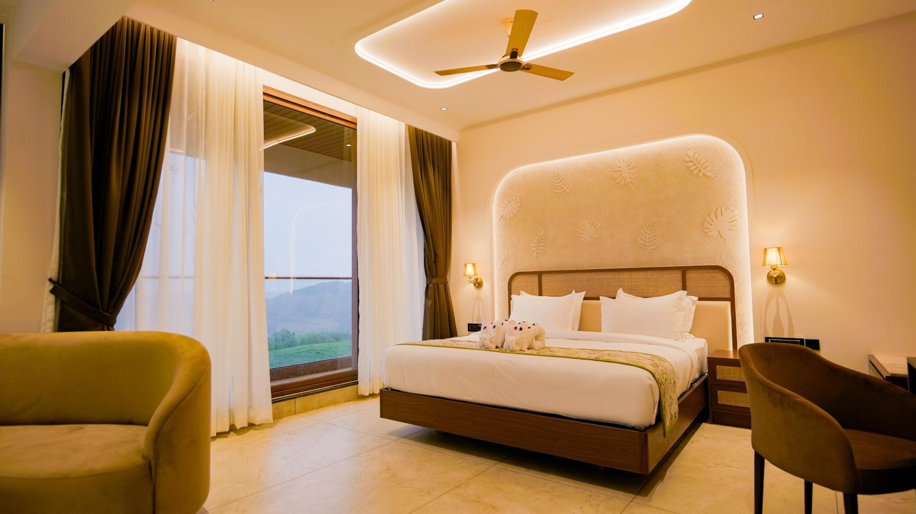 King Room with Mountain View - Photo 9