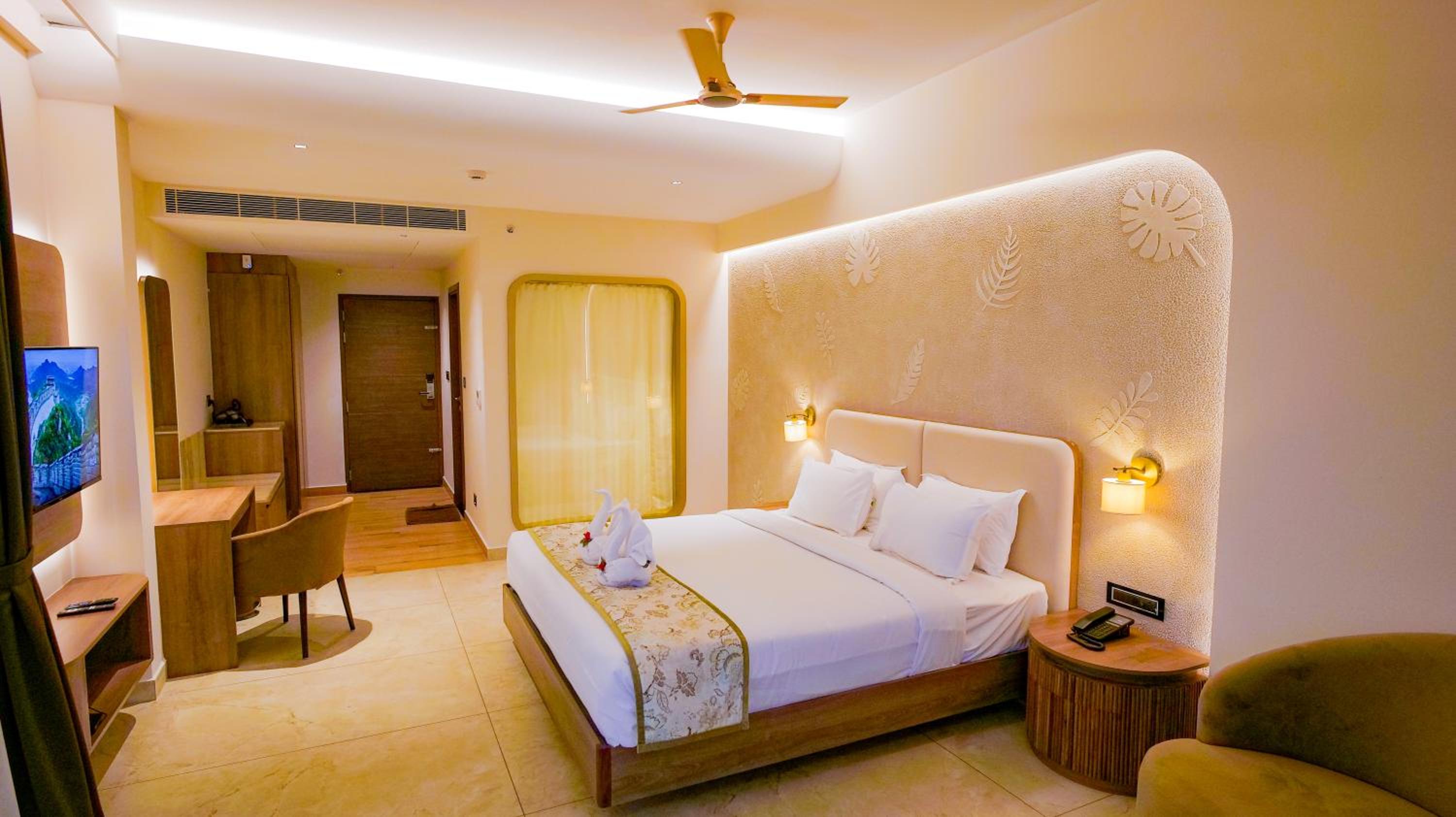 King Room with Mountain View - Photo 11