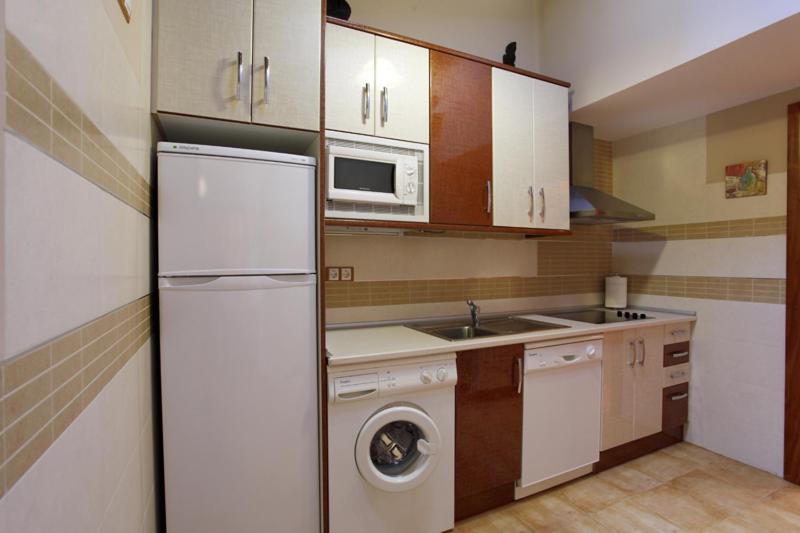 Apartment photo 2