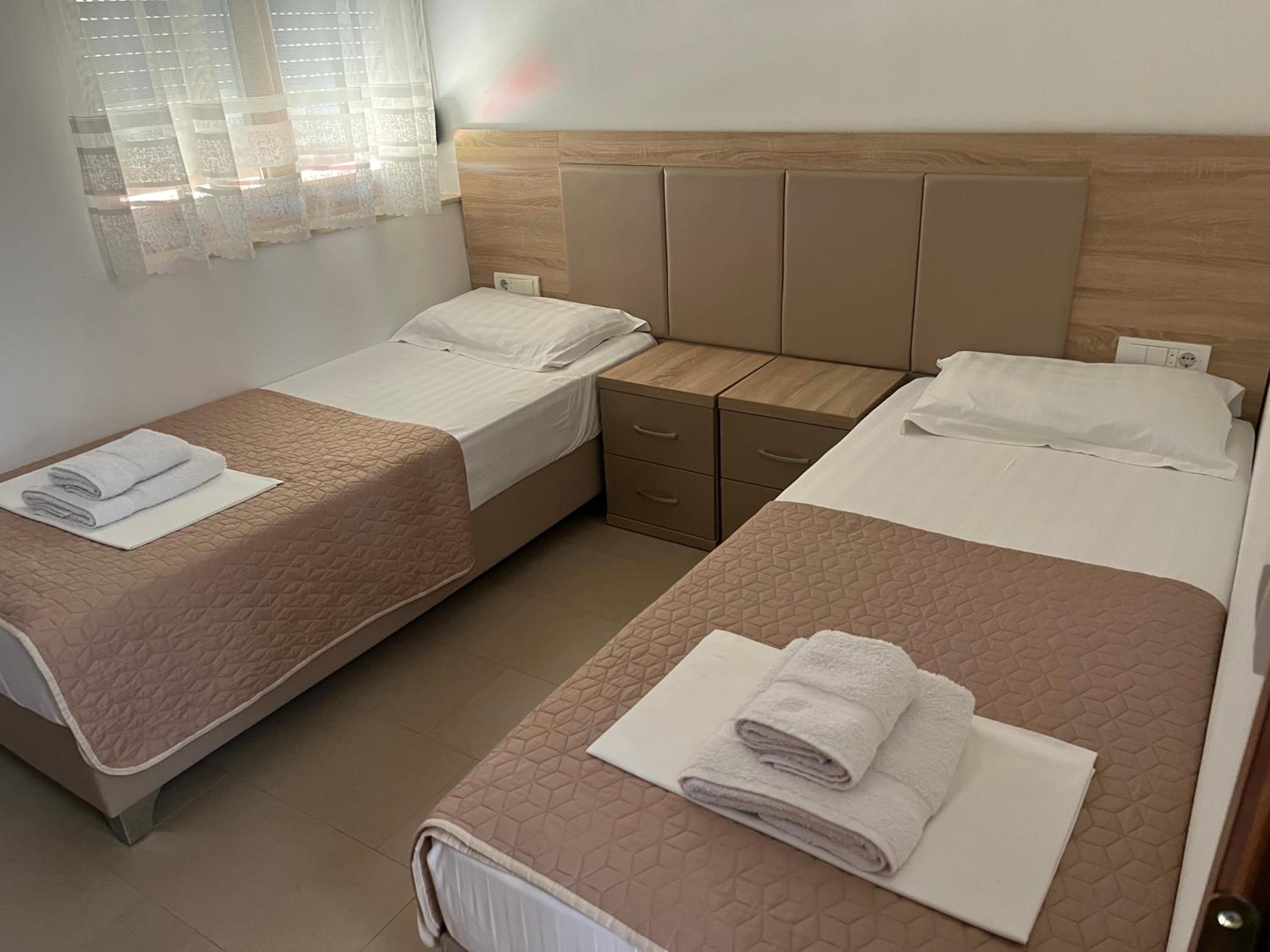 Two-Bedroom Deluxe Apartment with Balcony photo 3