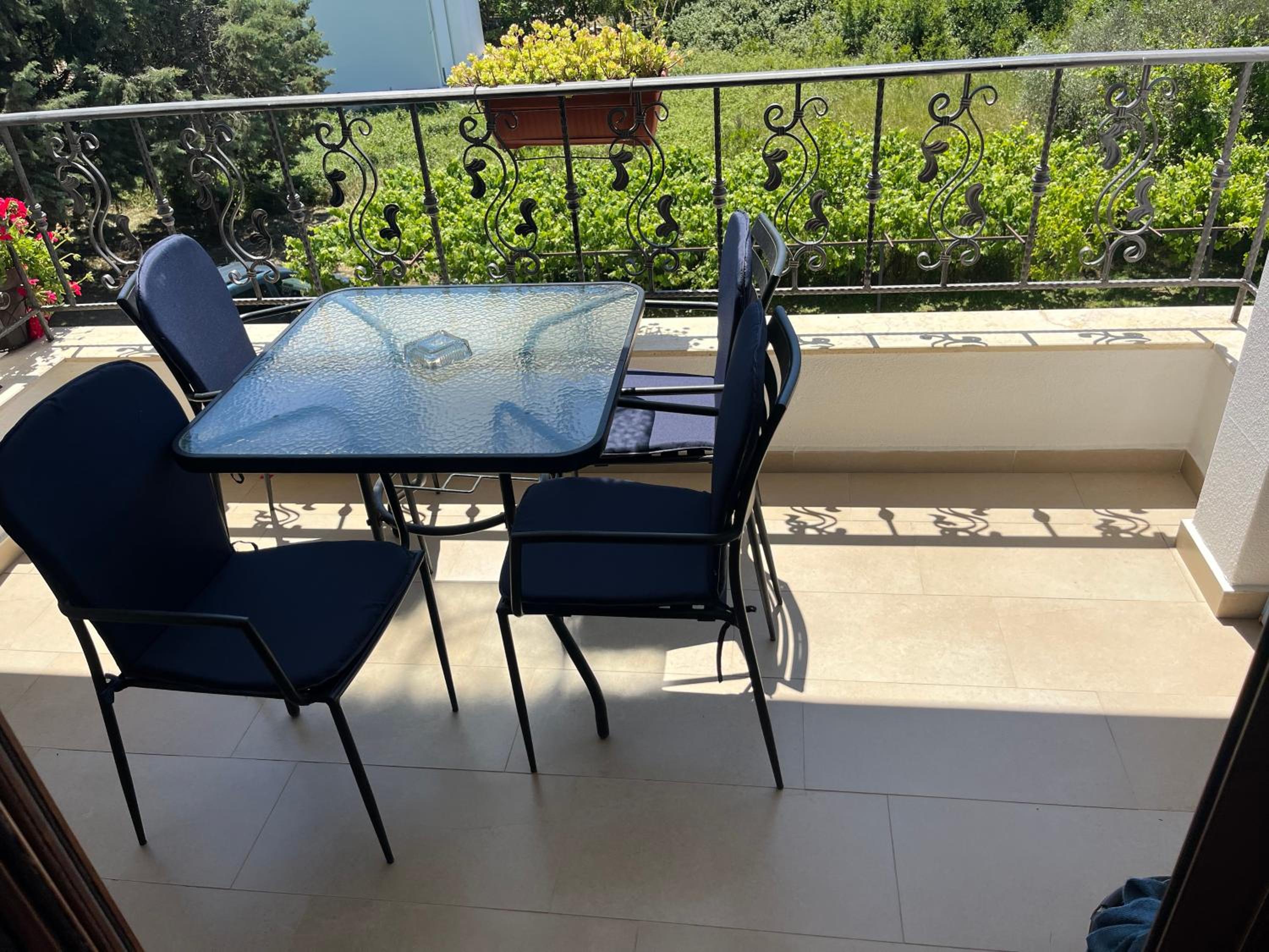 Two-Bedroom Deluxe Apartment with Balcony photo 1
