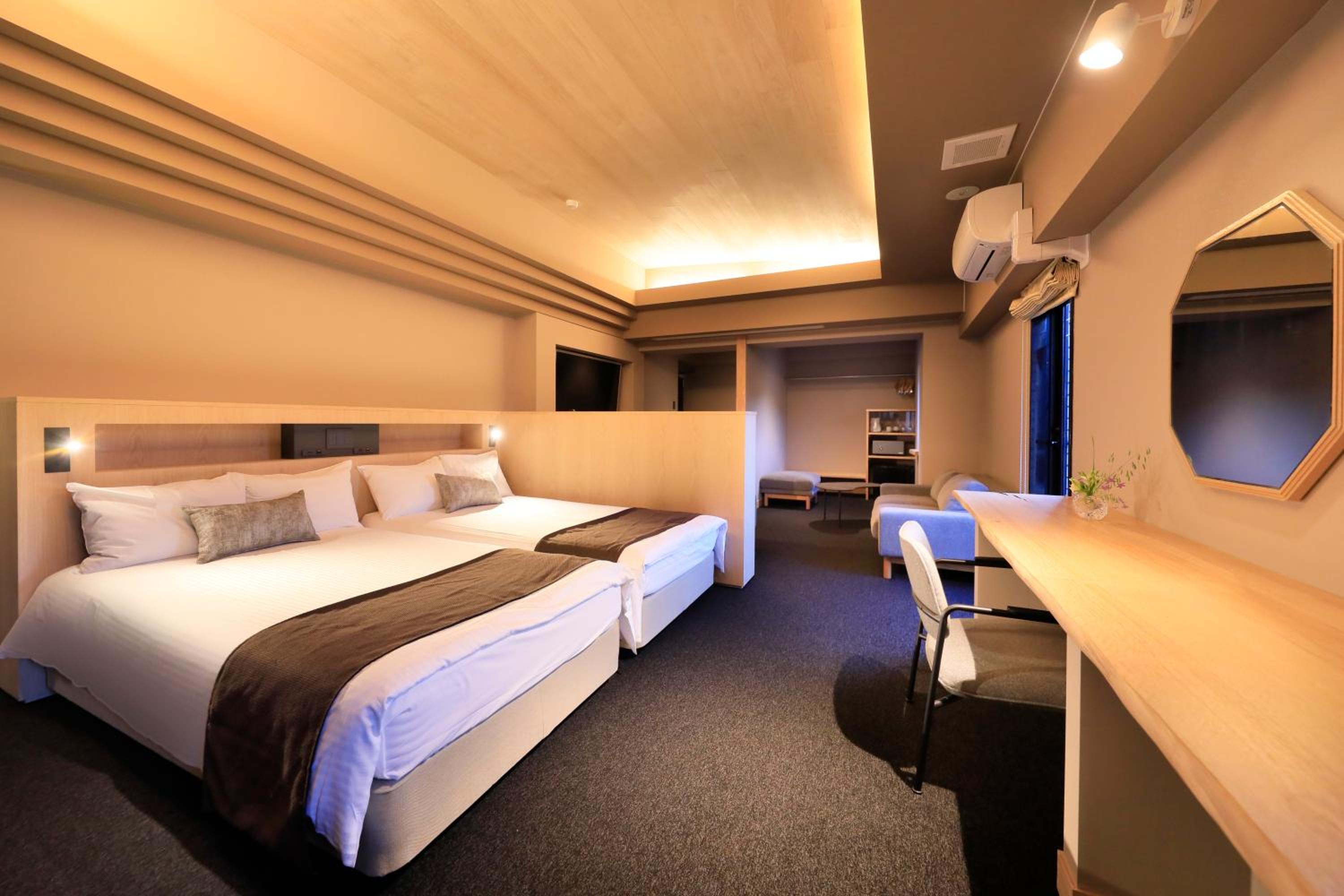 Suite with Mountain View