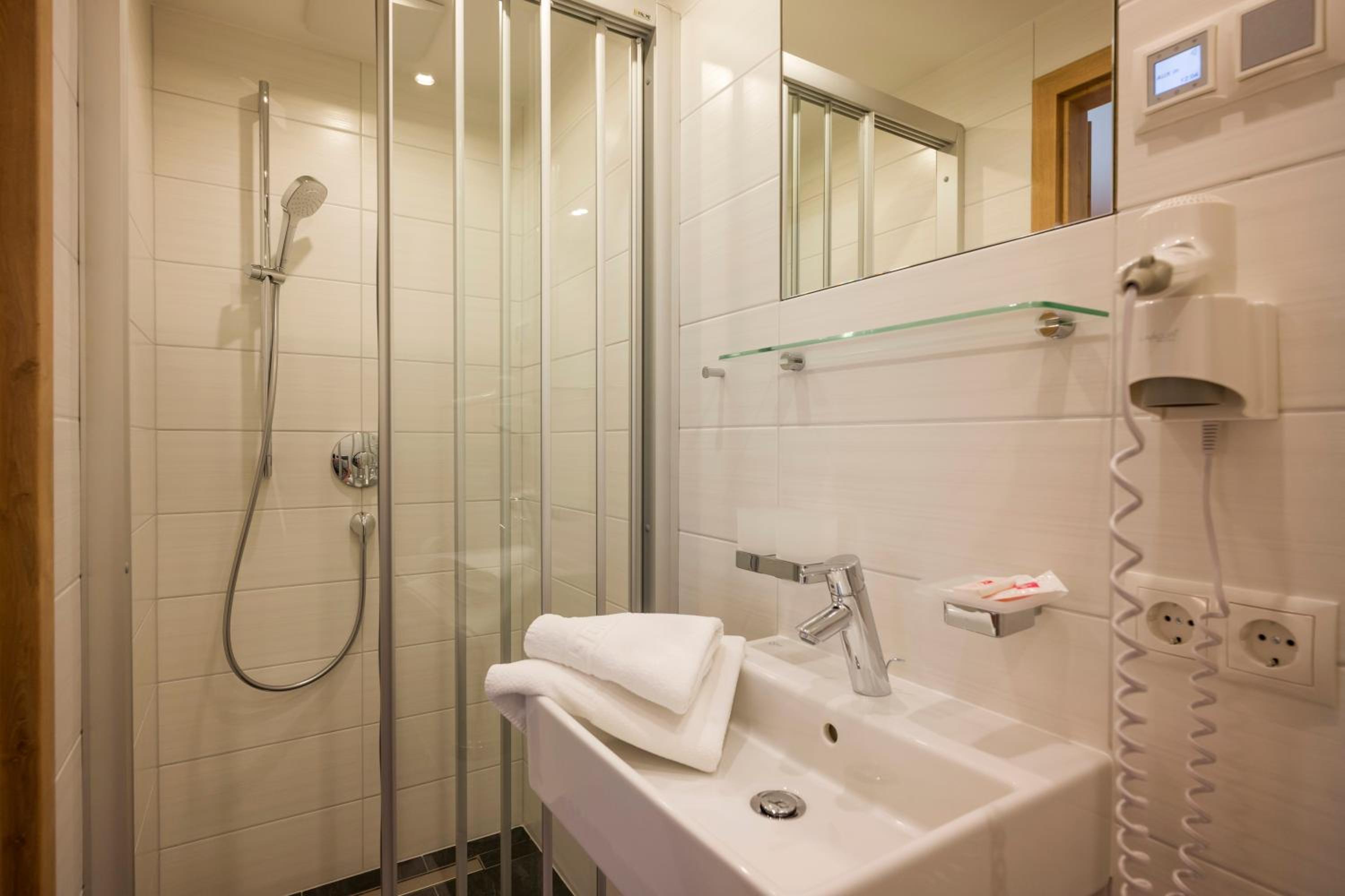 Double Room Zillertal - Photo 6
