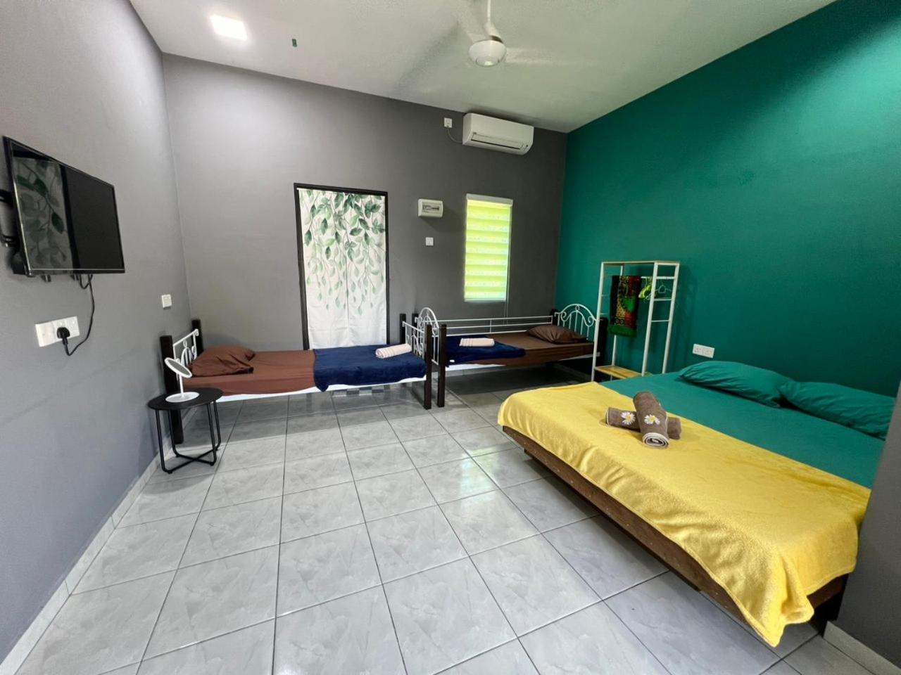 Budget Double Room photo 2