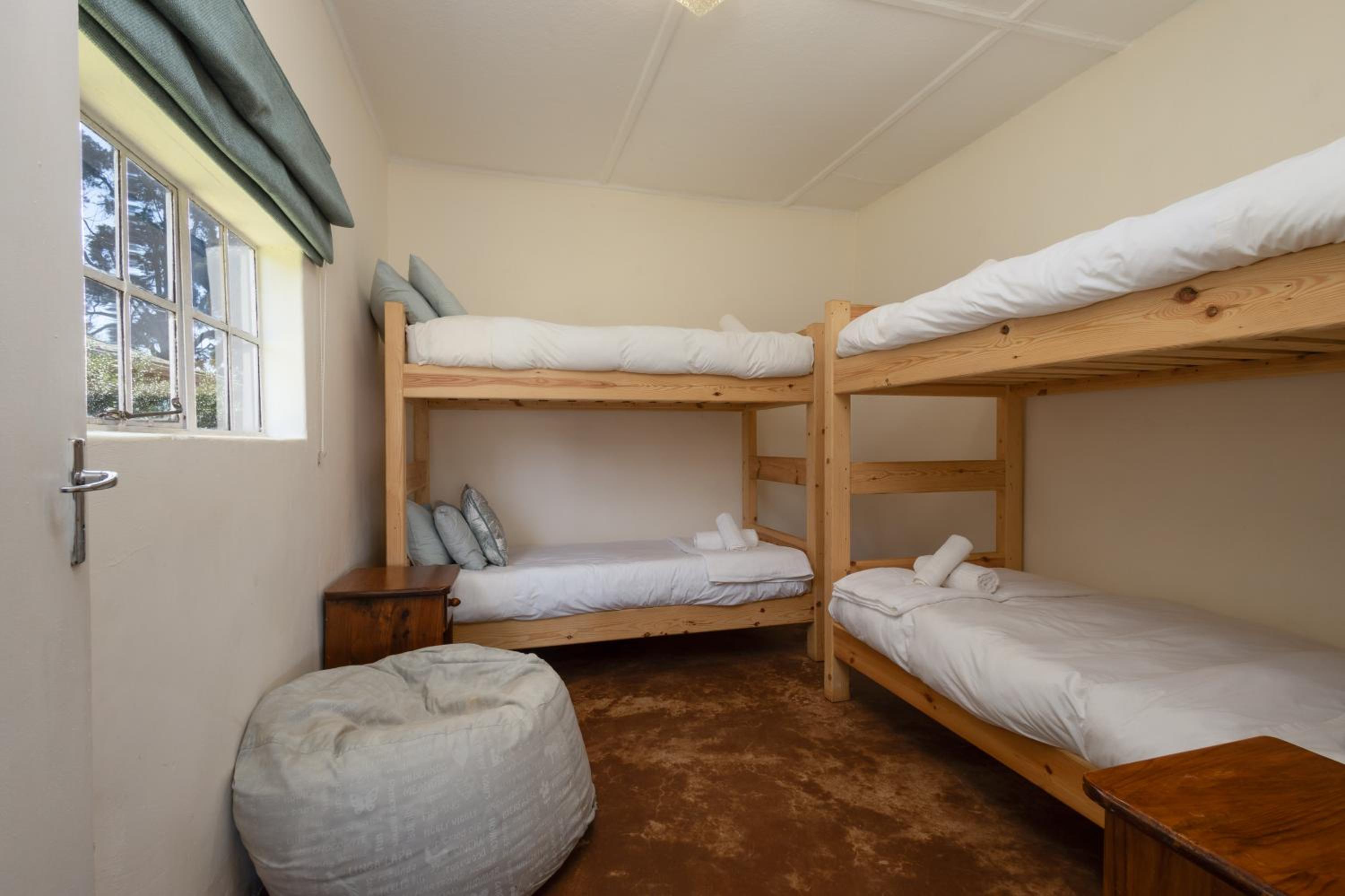 Deluxe King Room photo 2