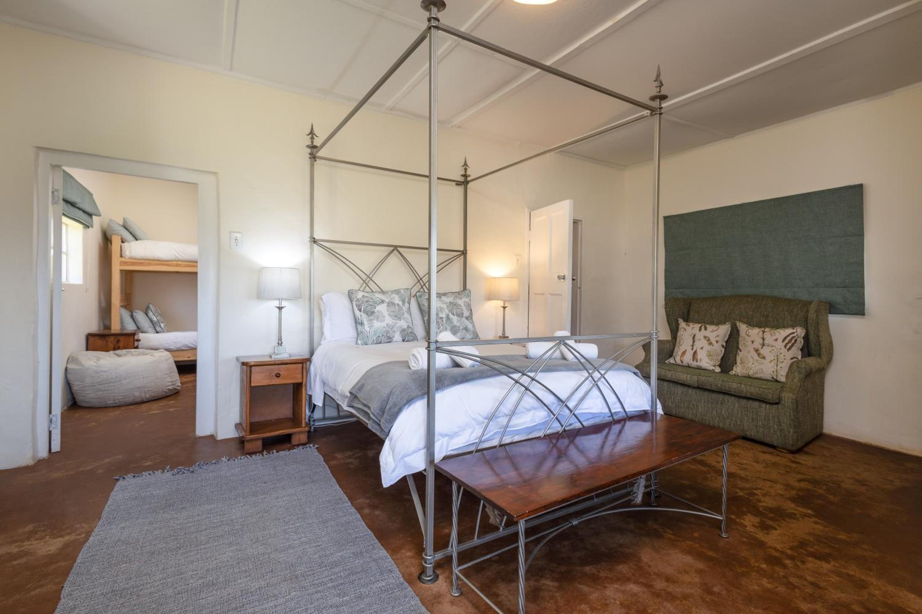 Deluxe King Room photo 3