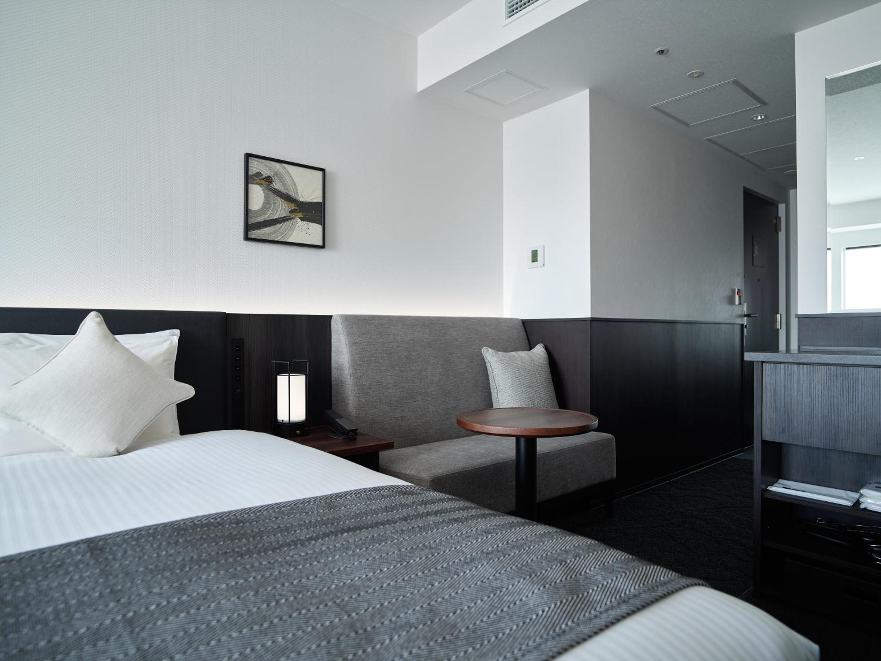 Standard Triple Room - Non-Smoking photo 2