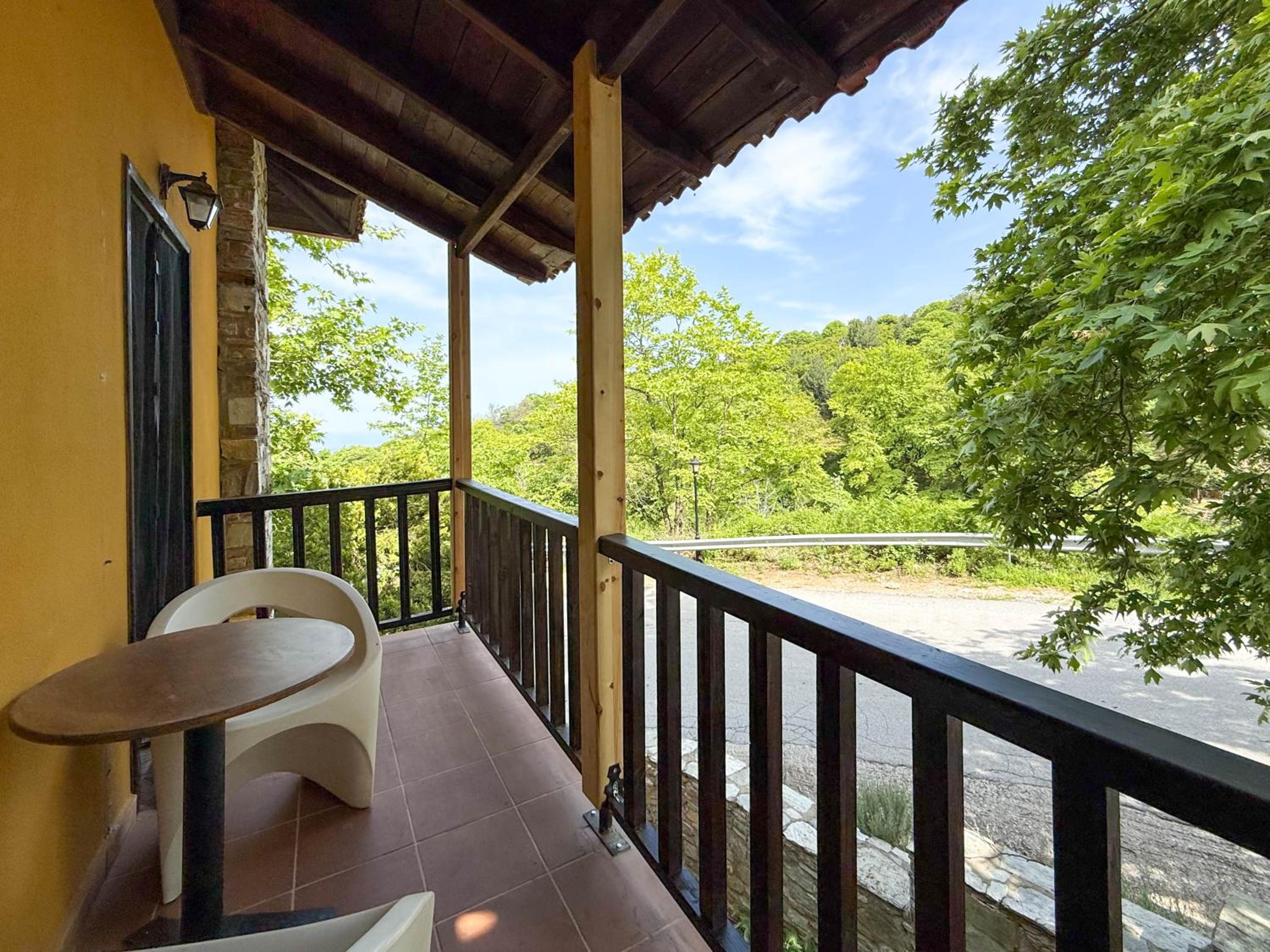 Deluxe Suite with Spa Bath