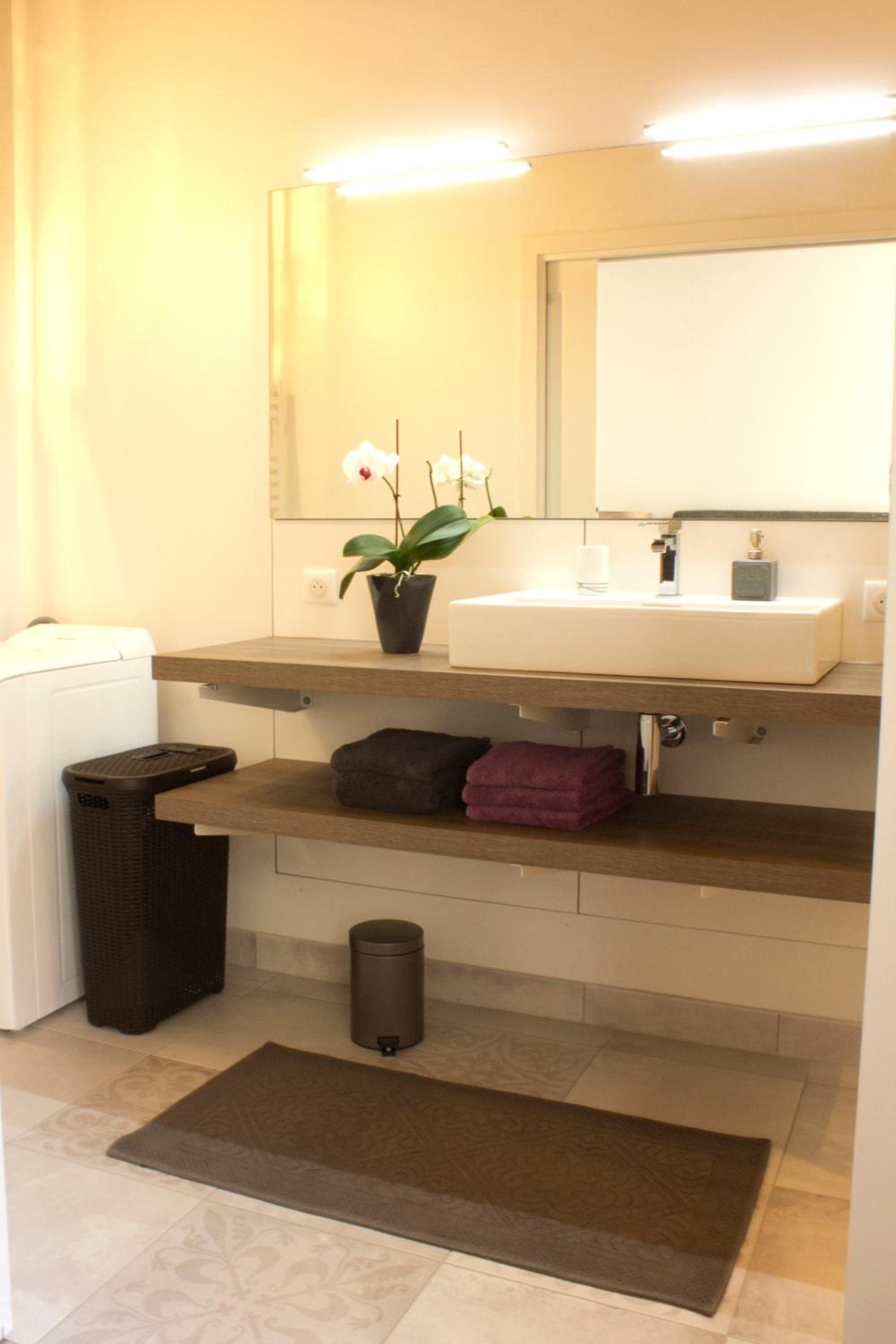 Apartment - Photo 3