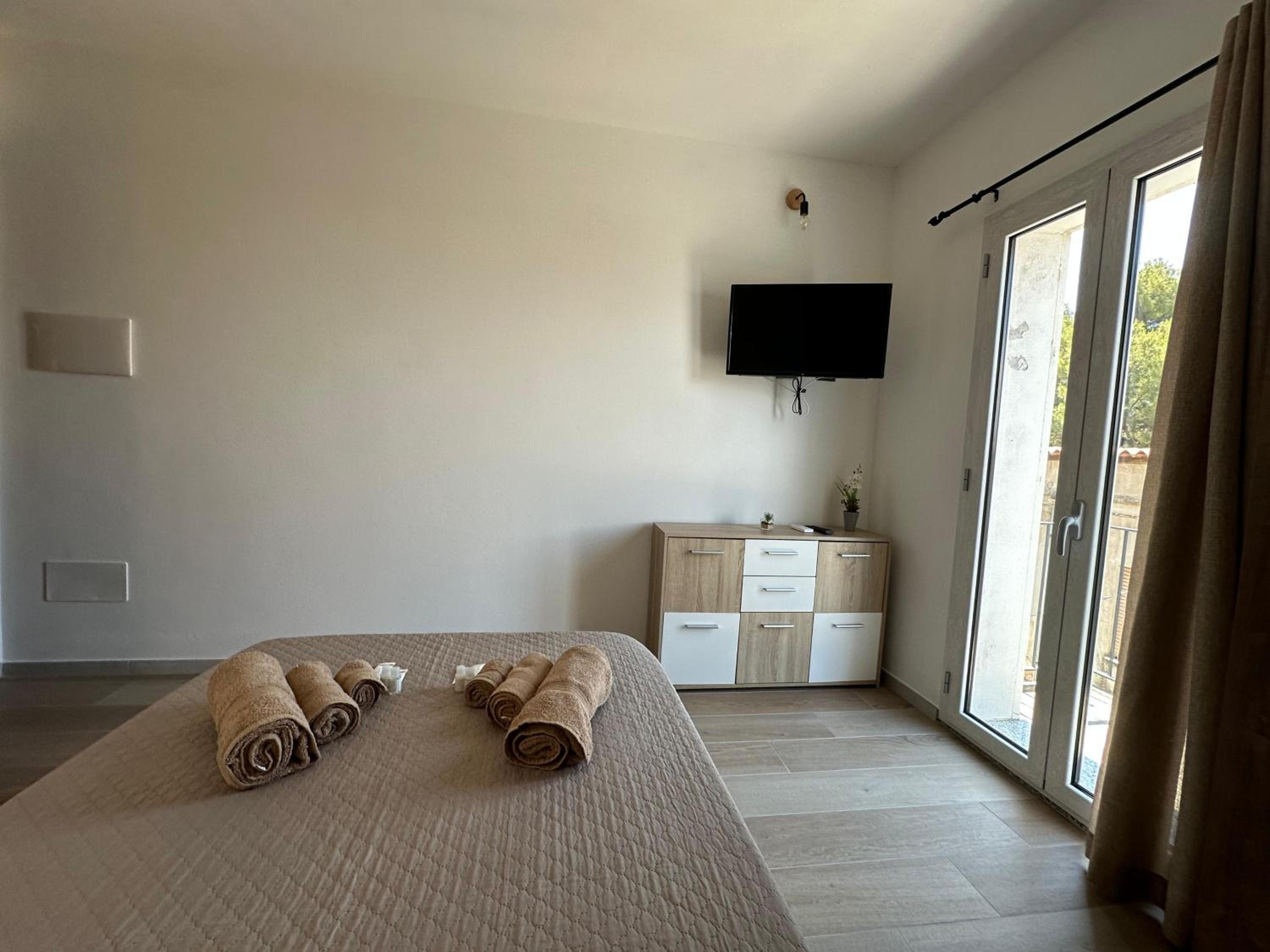 King Room with Balcony photo 2