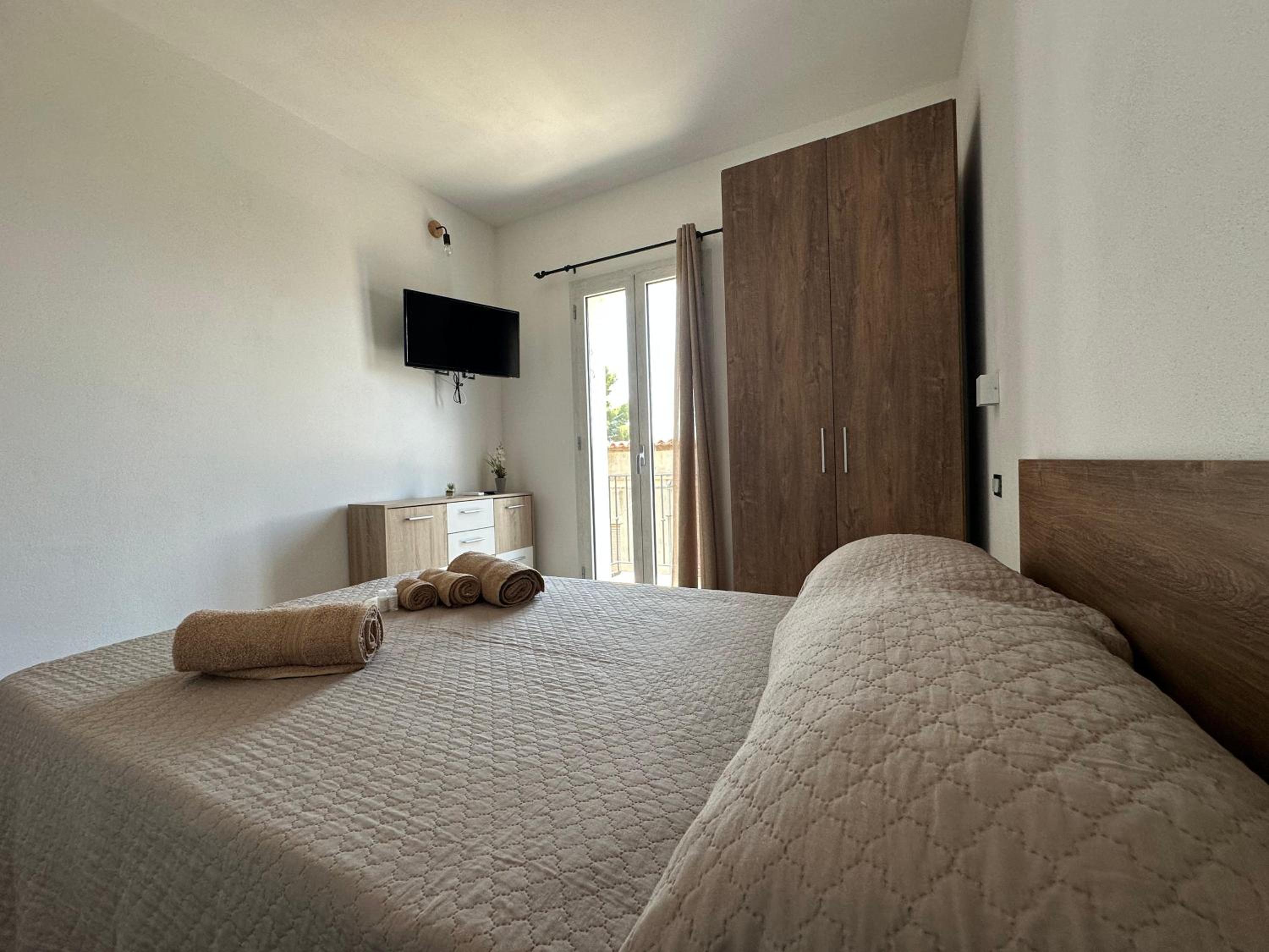 King Room with Balcony photo 1