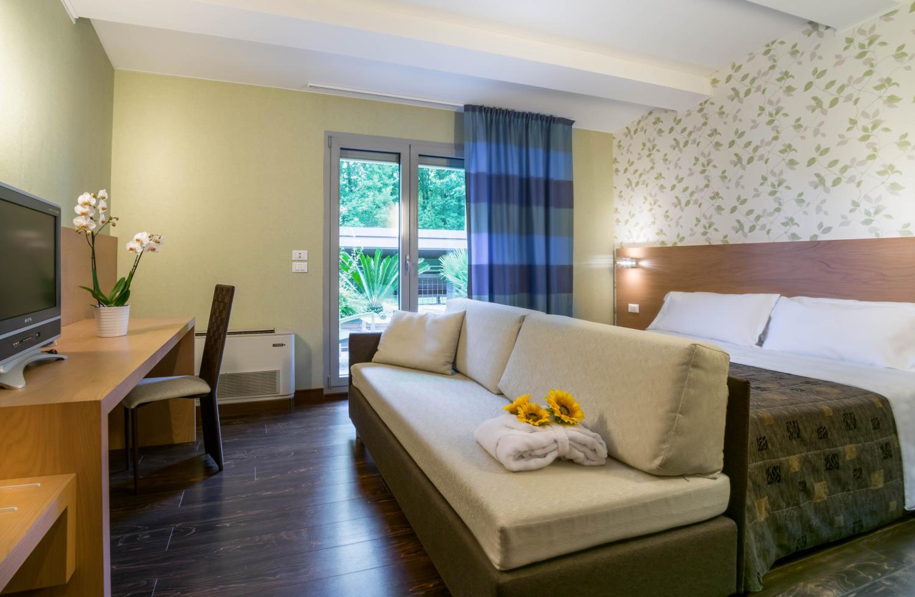 Superior Double or Twin Room - Photo 5