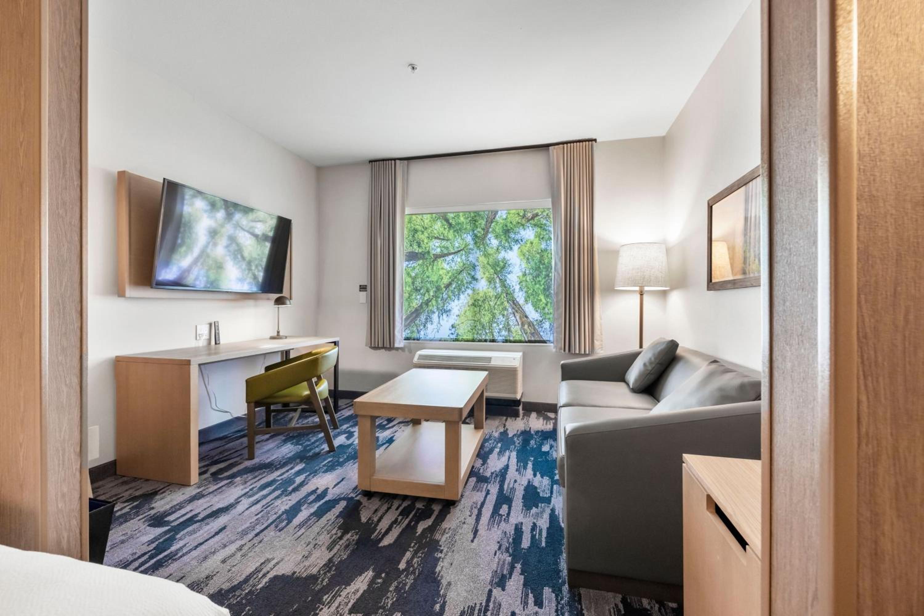 Studio with Two Queen Beds and Sofa Bed - Hearing Accessible