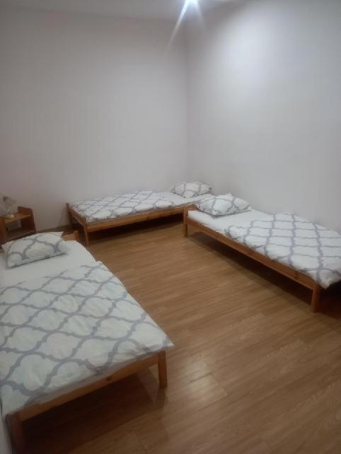 Family Room - Photo 2