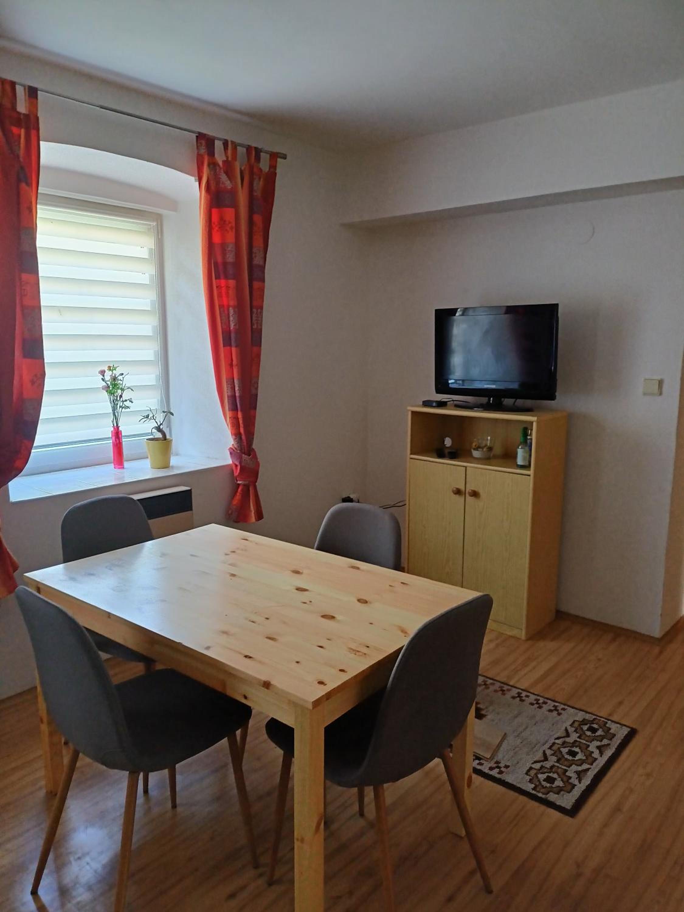Double Room with Extra Bed photo 2