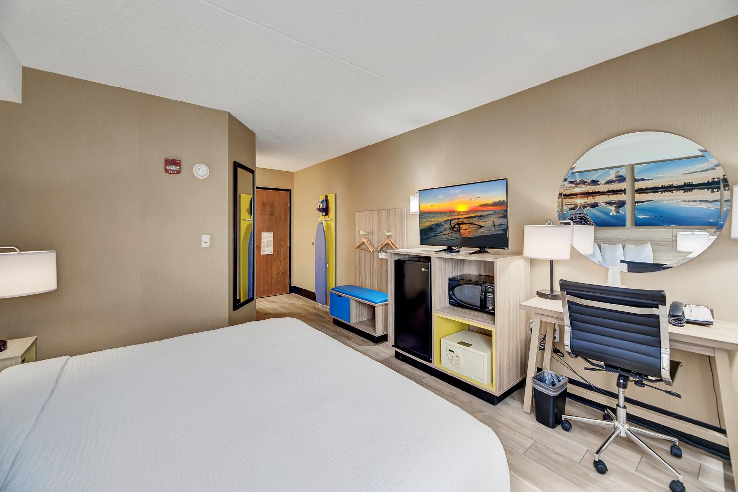 Queen Room - Disability Access/Non-Smoking - Photo 6