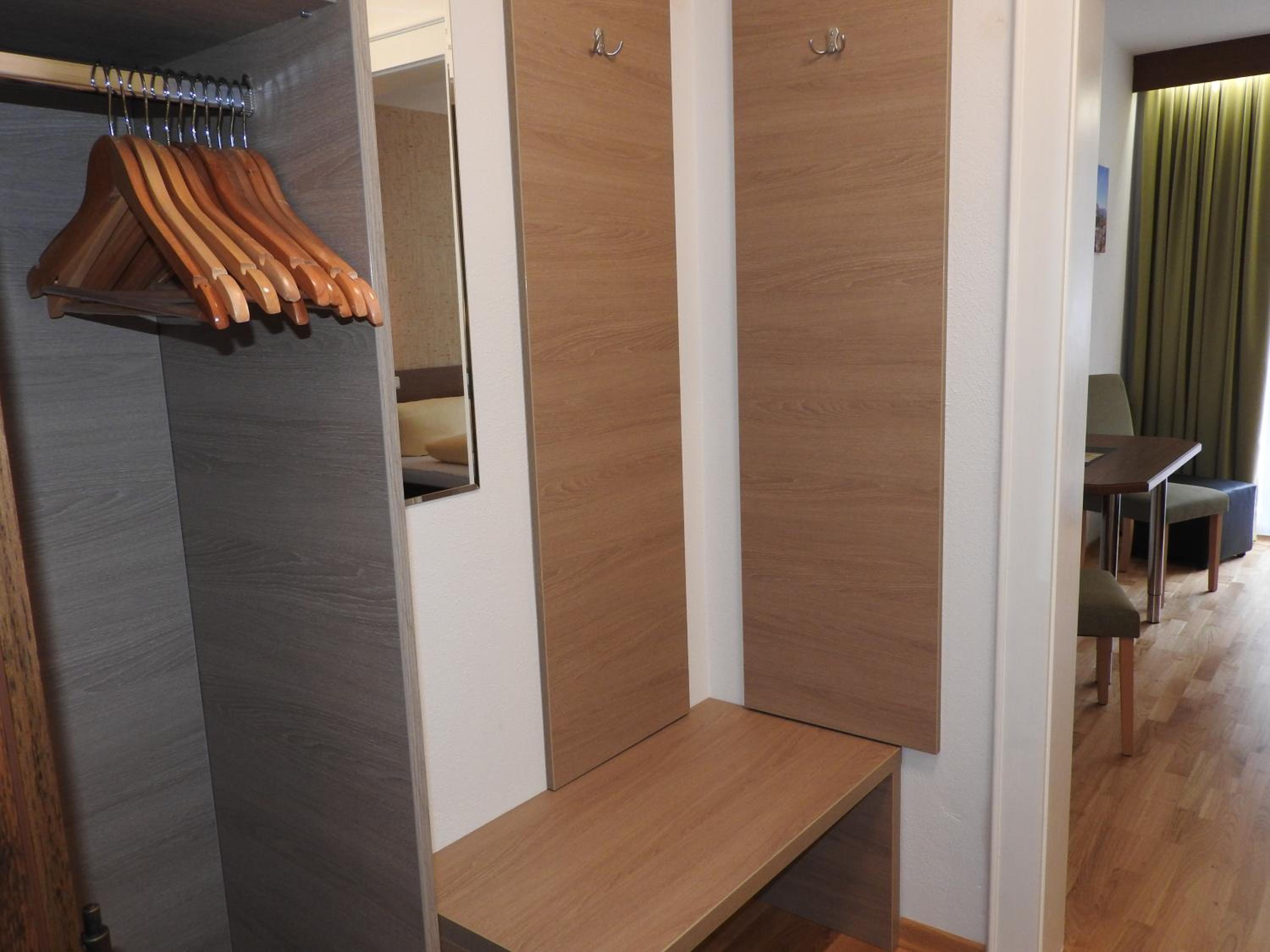 Standard Twin Room with Mountain View photo 3