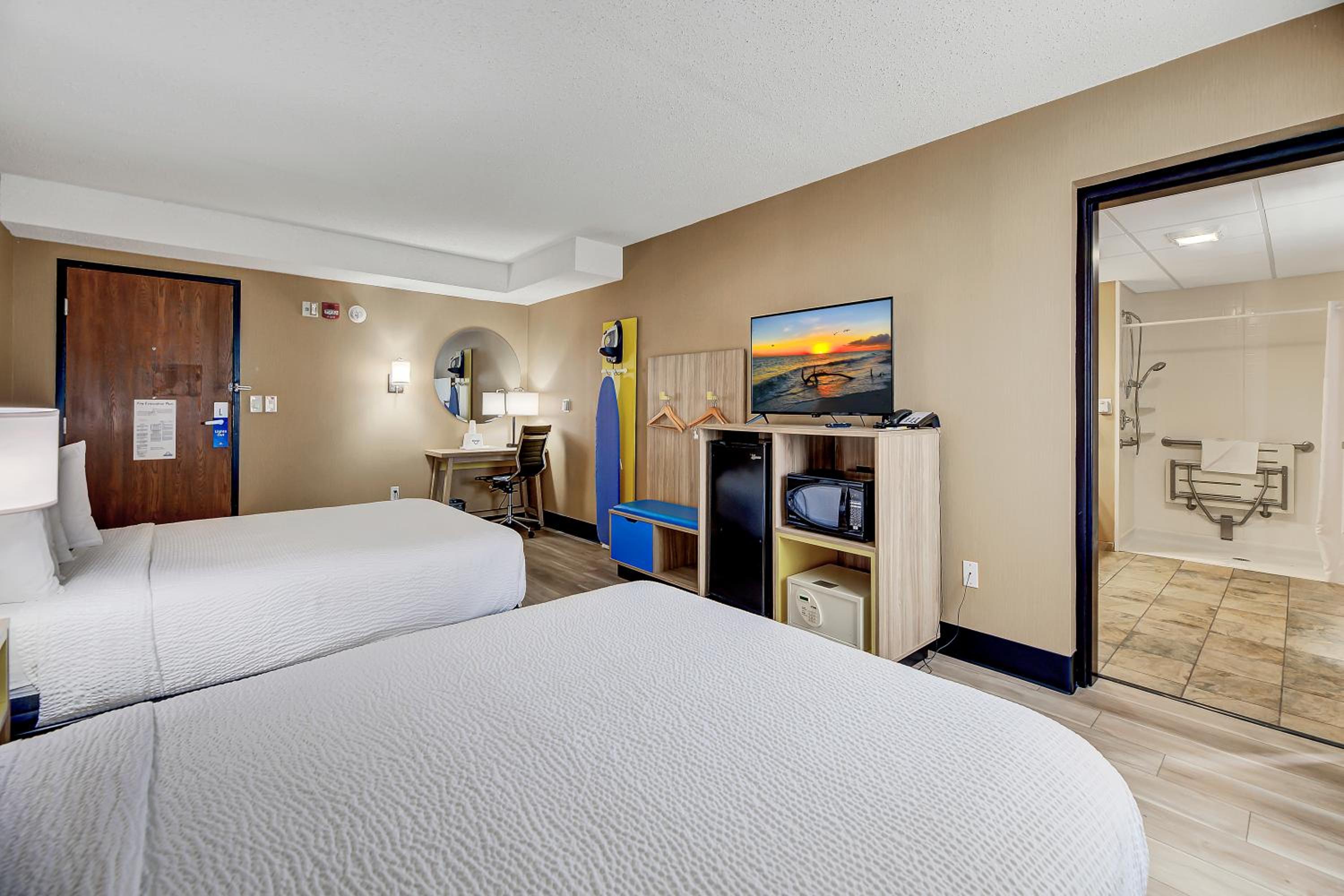 Studio Suite with Two Queen Beds - Mobility Access/Non-Smoking - Photo 2