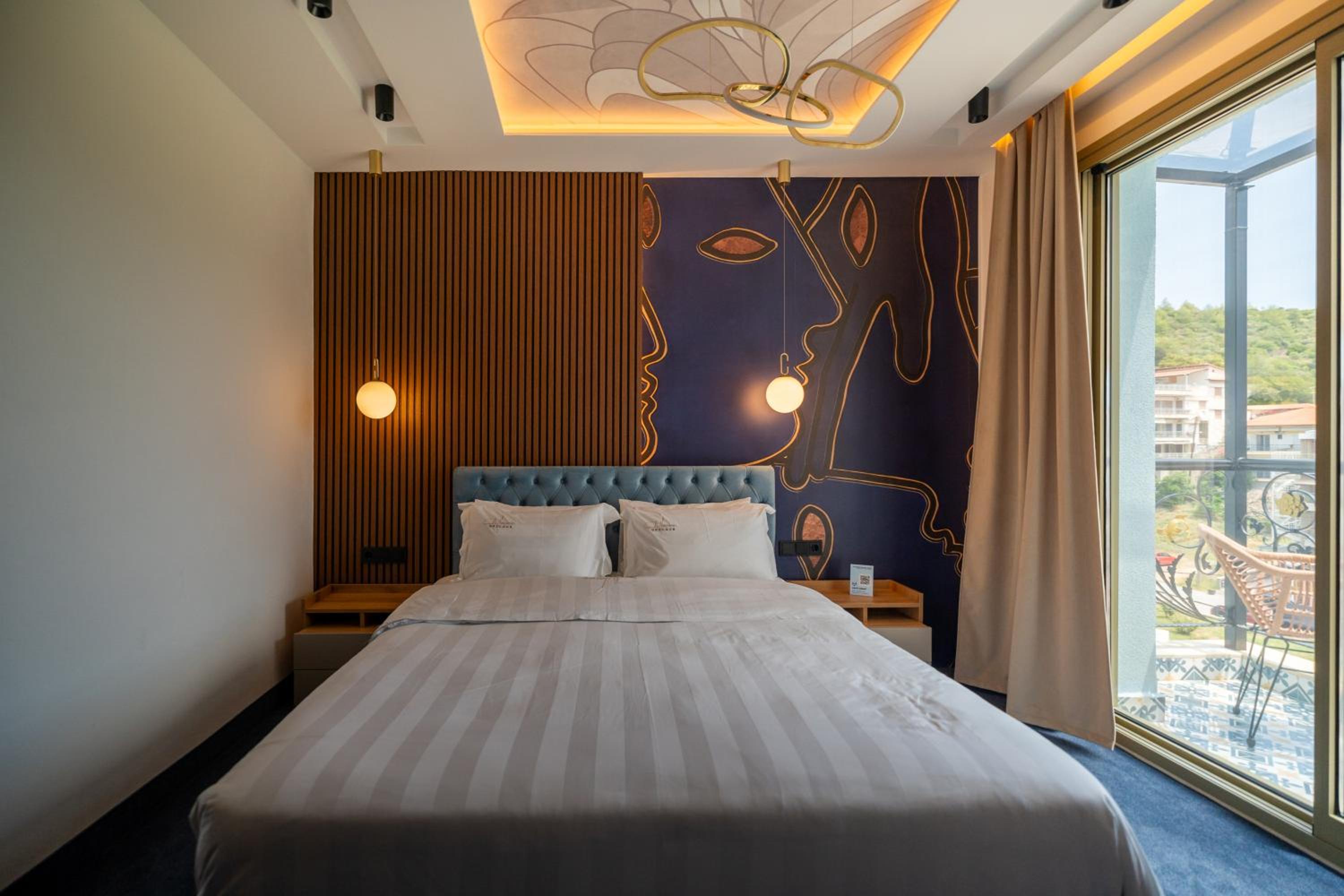 Luxury Quadruple Room - Photo 10