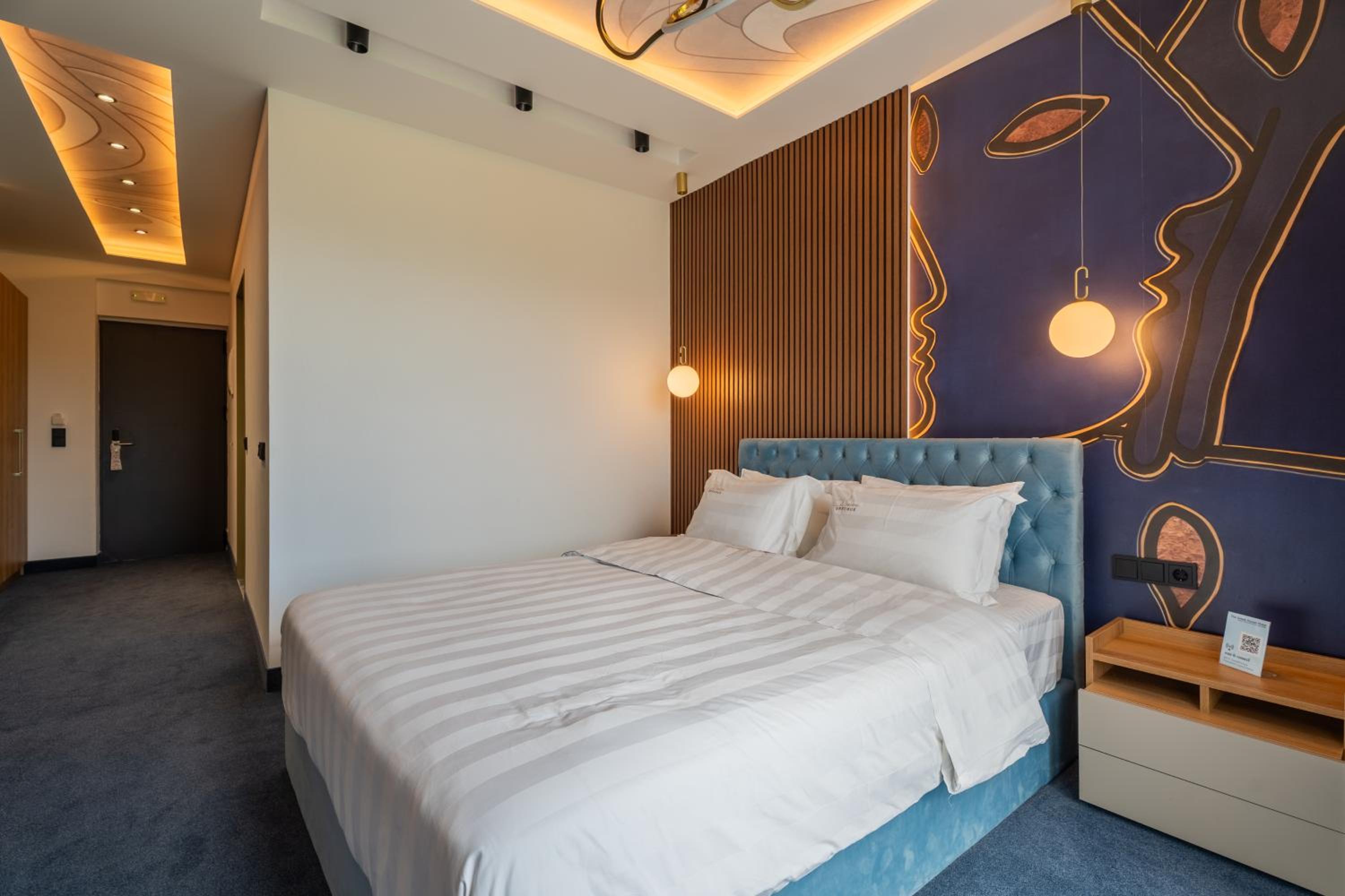 Luxury Quadruple Room - Photo 12