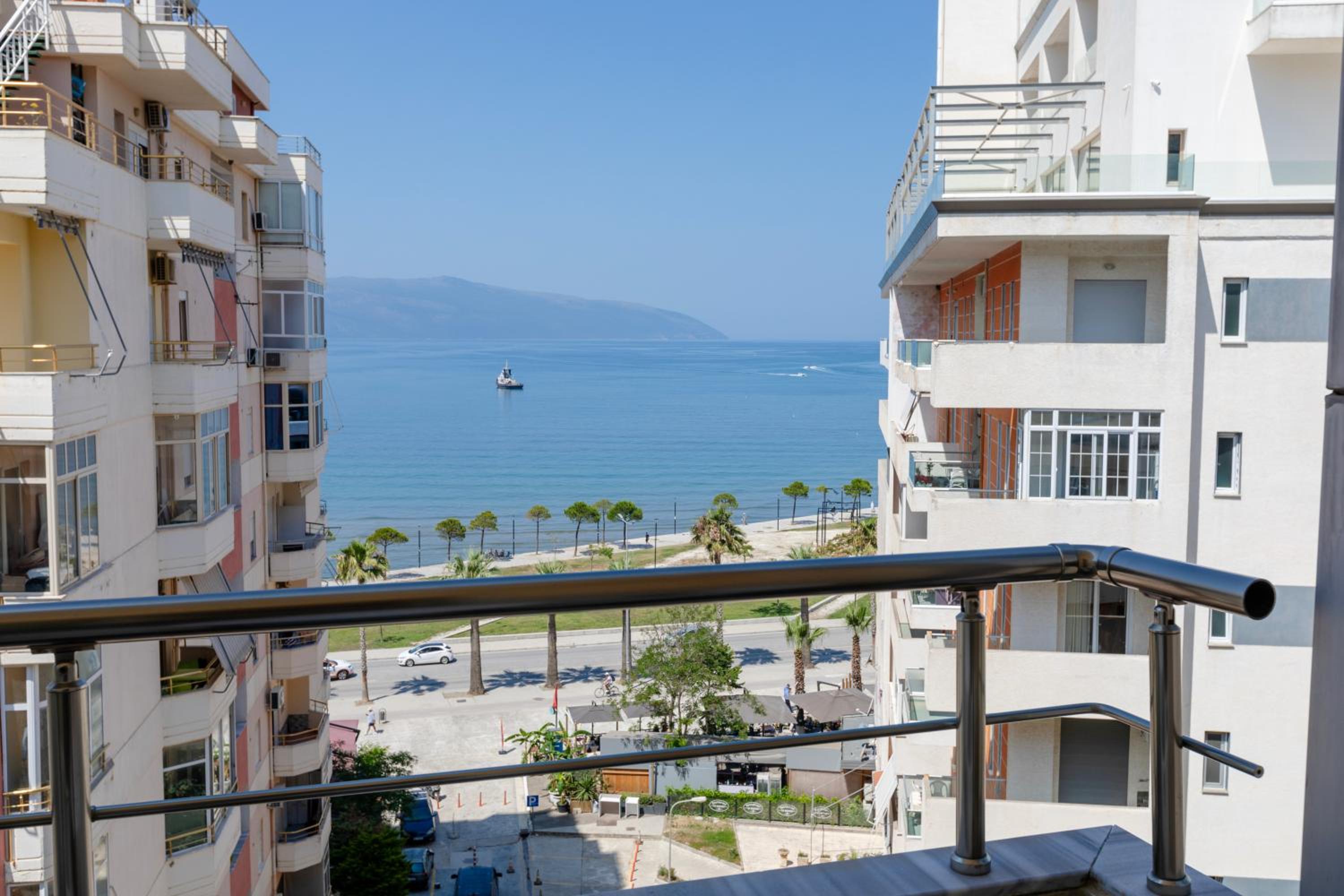 Deluxe Double Room with Balcony and Sea View