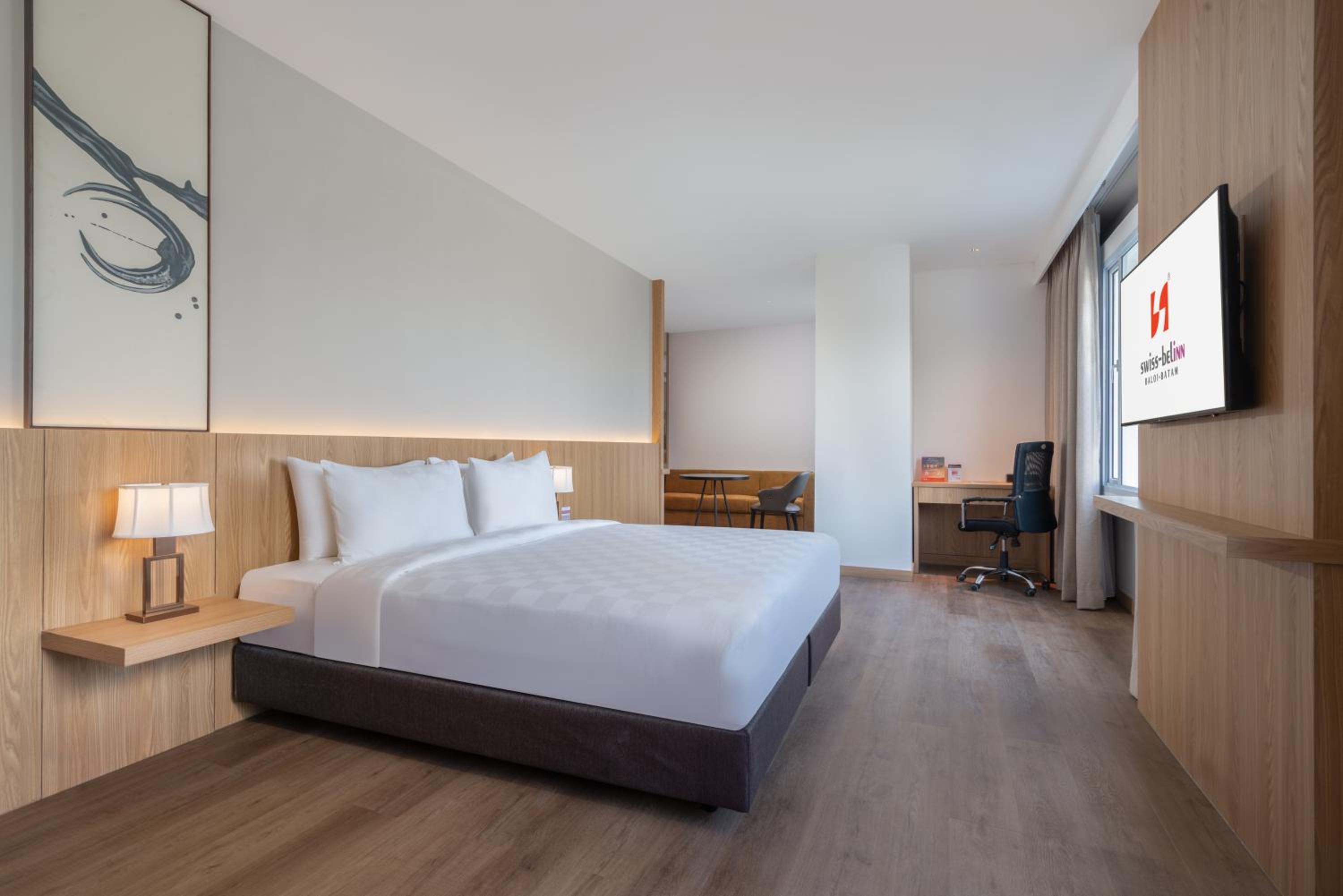 Suite - Photo 4