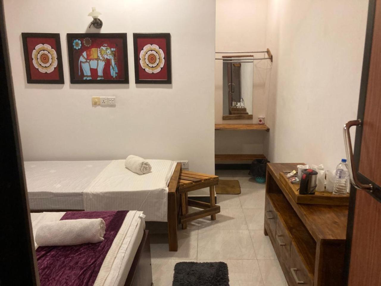 Deluxe King Room photo 3