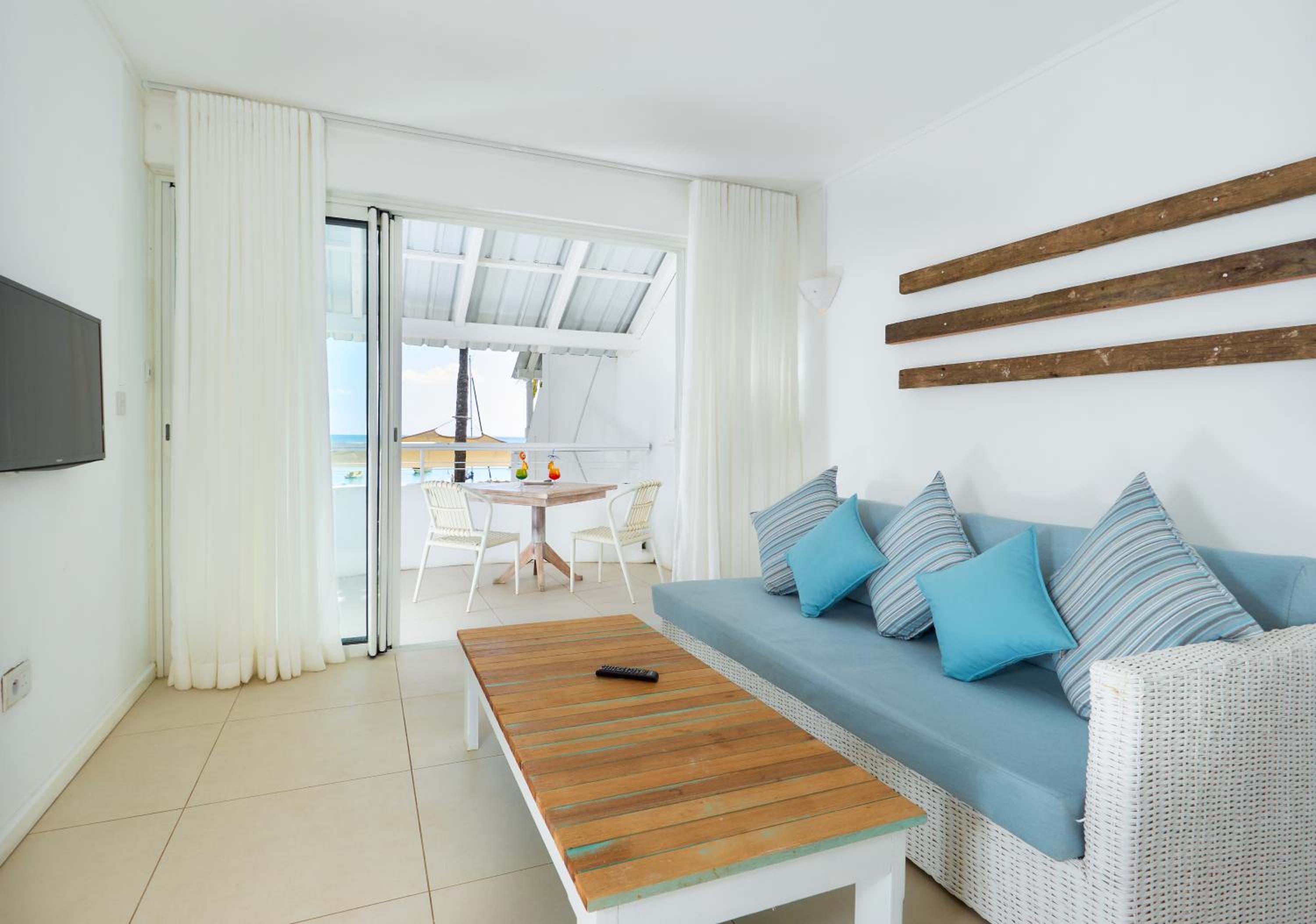 Beachfront Studio with Sea View photo 3