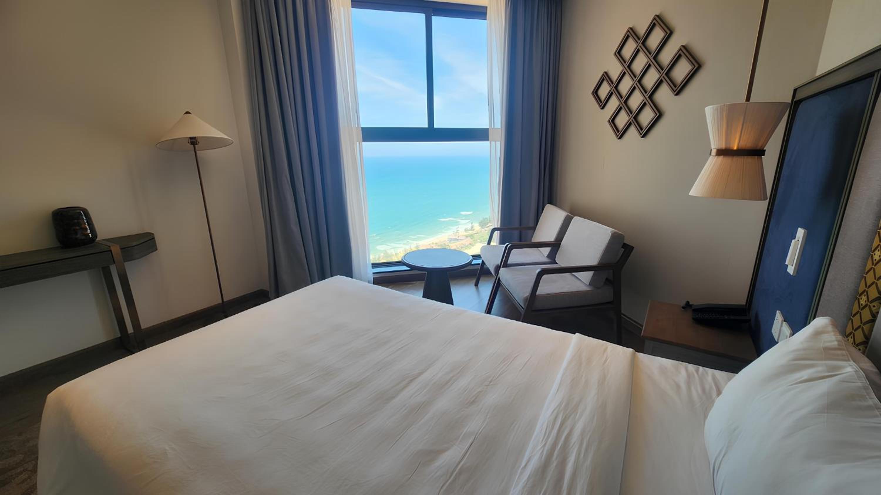 Deluxe Twin Room with Sea View