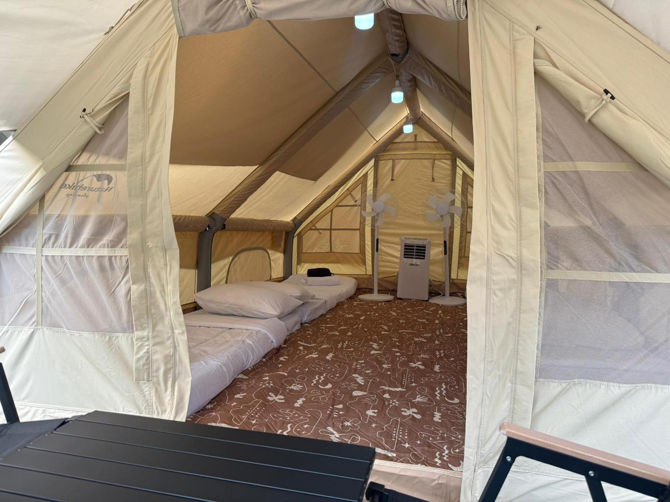 Tent - Photo 5