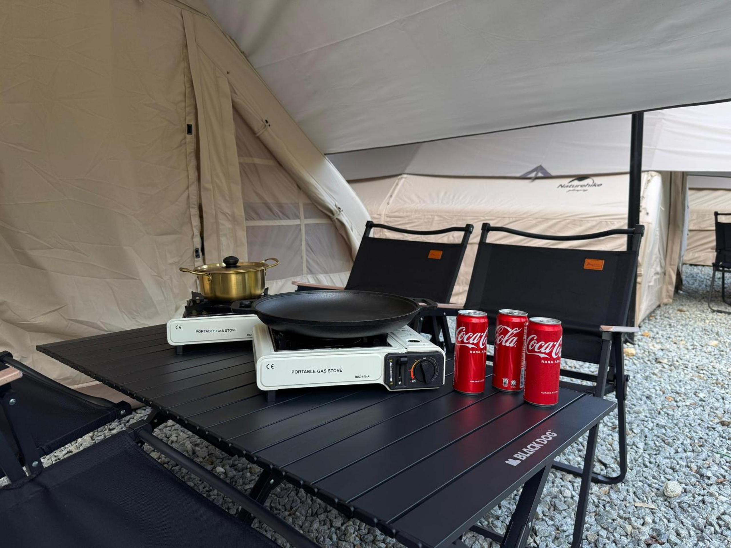 Tent - Photo 13