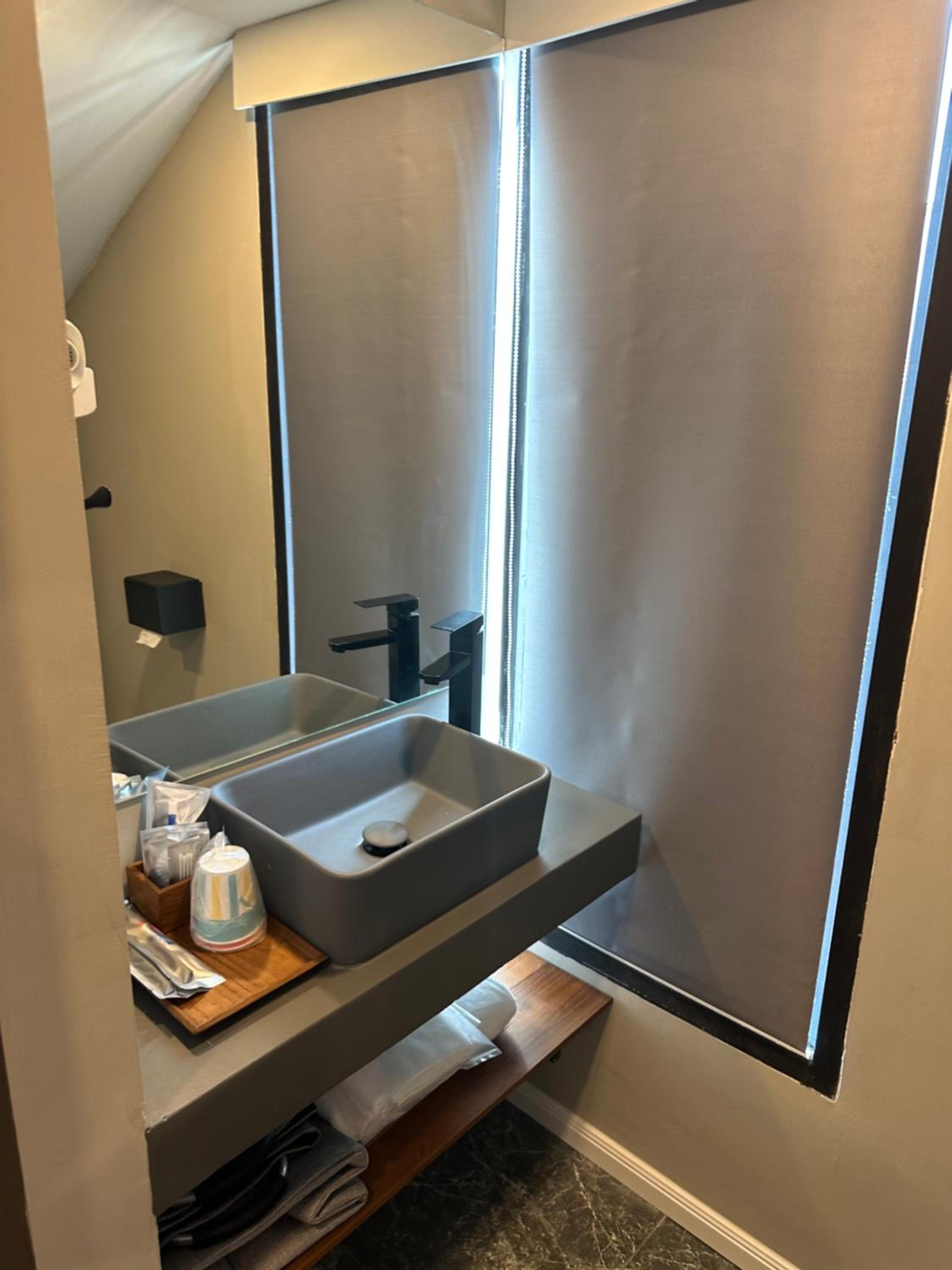 Quadruple Room with Private Bathroom photo 2