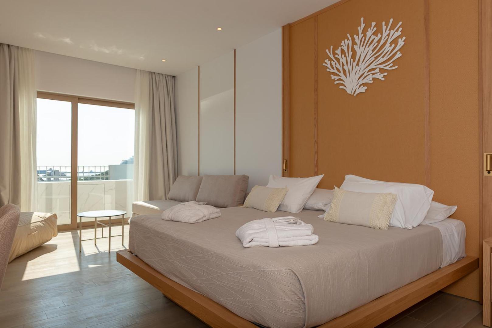 Suite Rooftop with mini pool & shared terrace photo 2