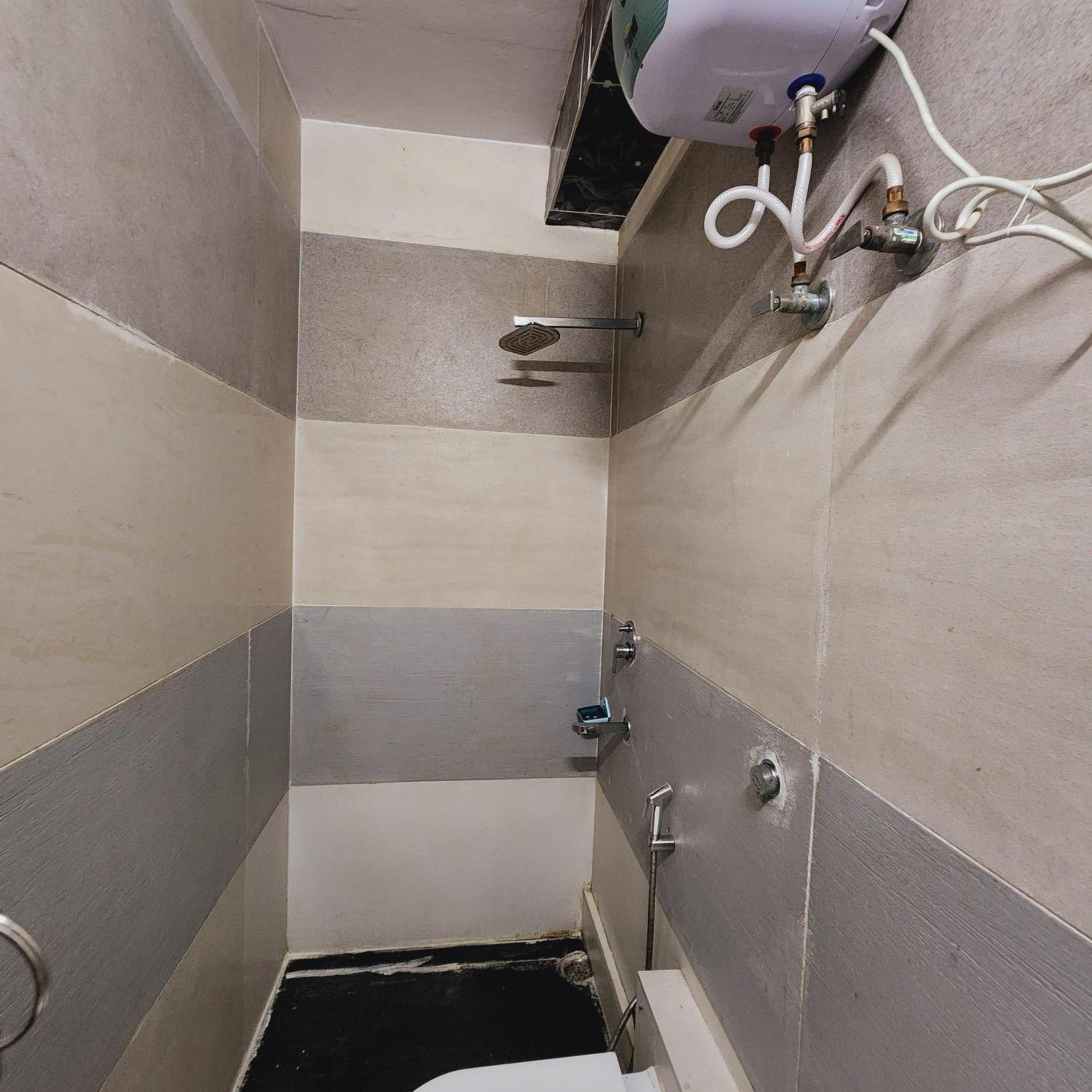 Deluxe Double Room - Photo 11
