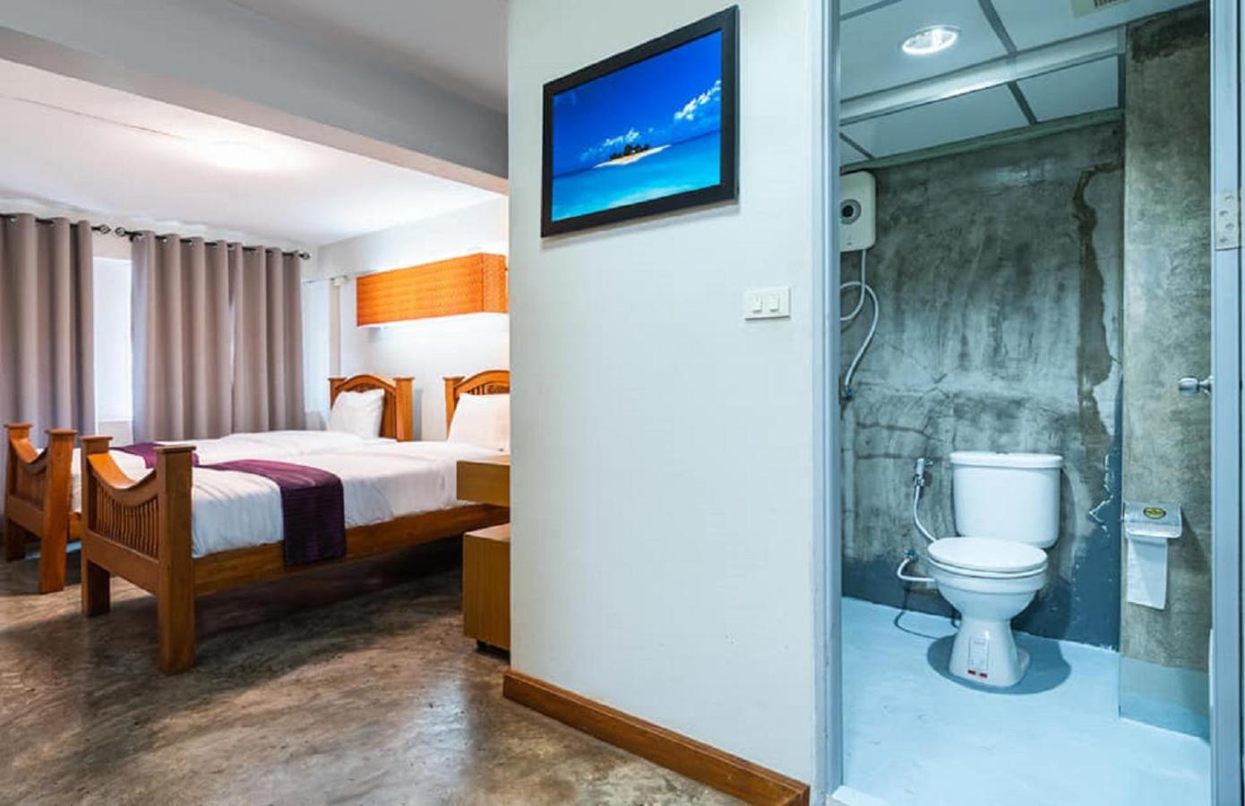 Standard Twin Room photo 3