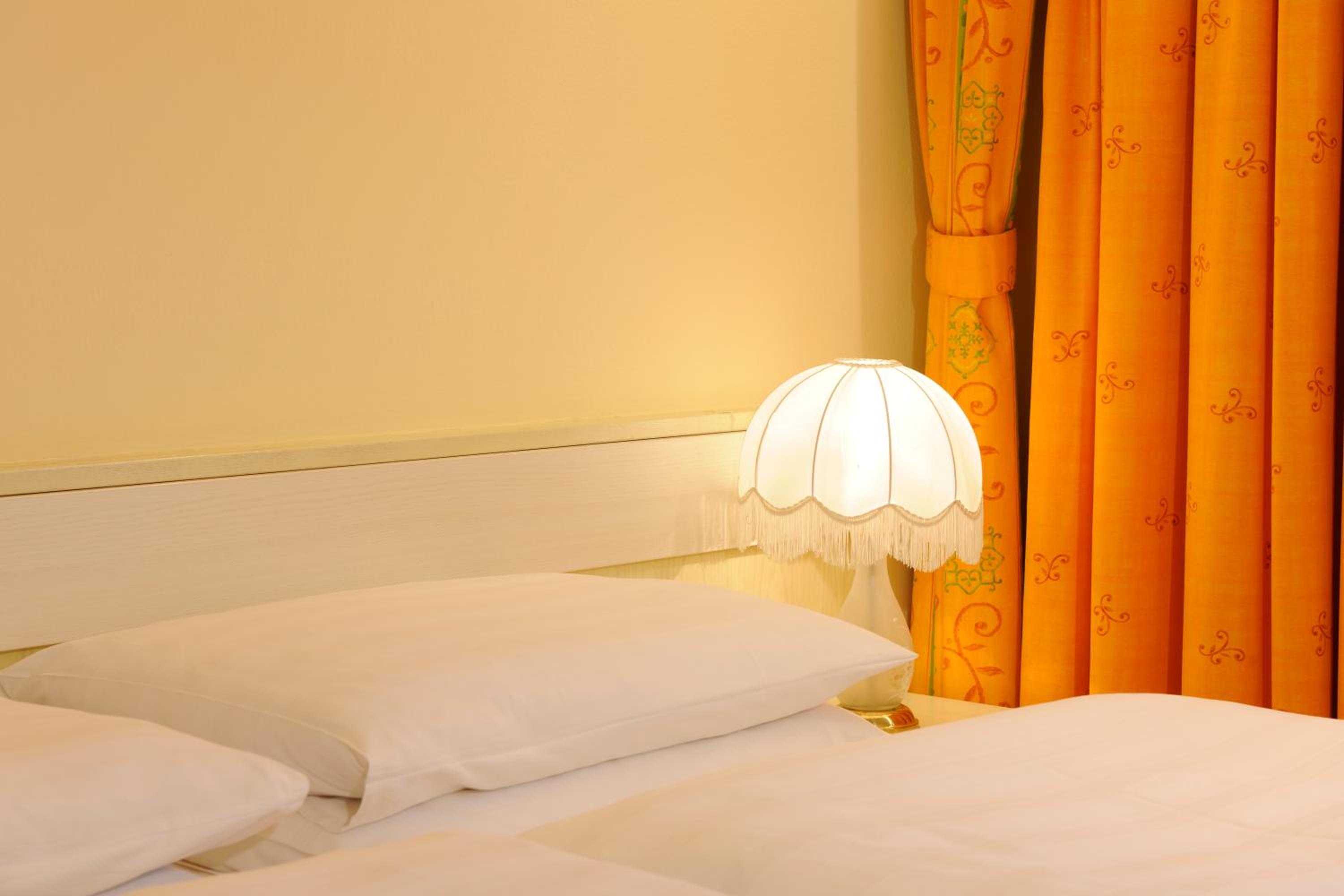 Double or Twin Room - Photo 3