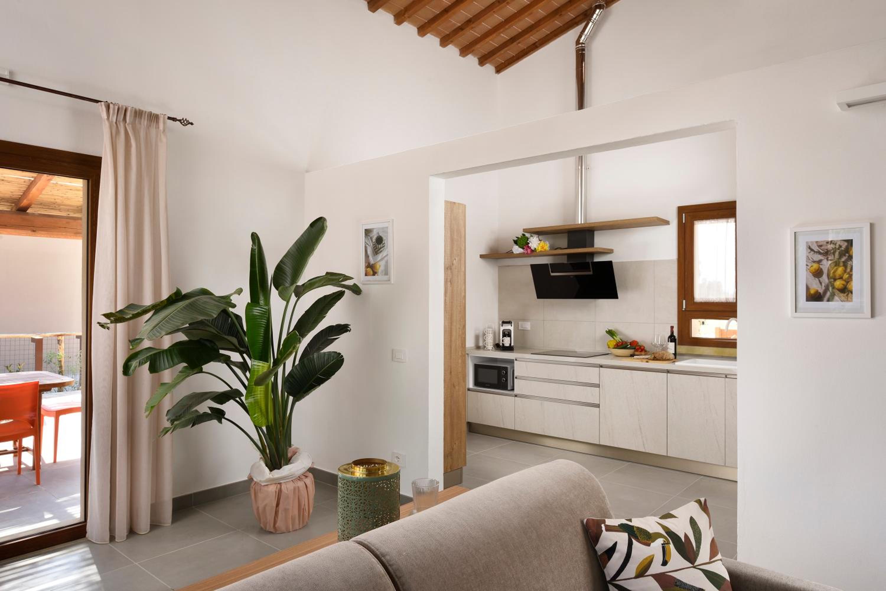 Villa photo 2